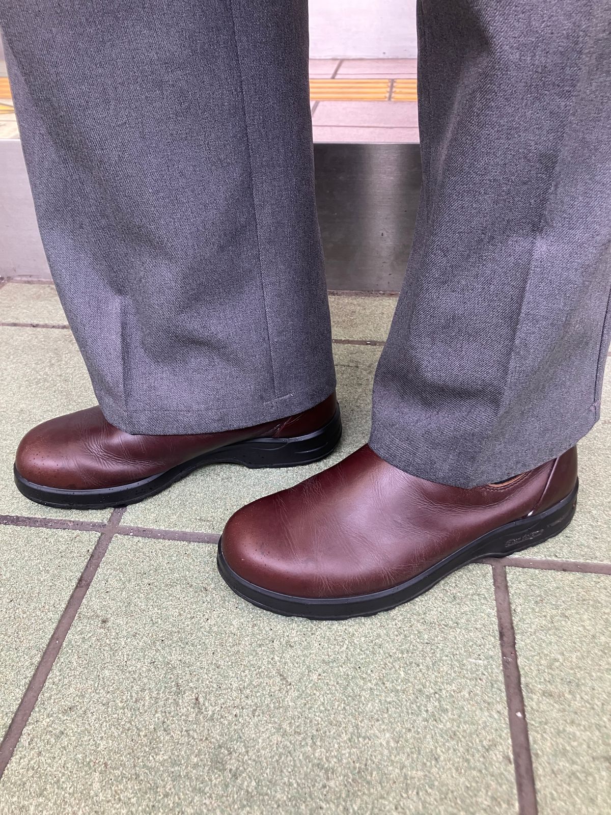 Photo by maru on May 30, 2025 of the Blundstone All TERRAIN in Blundstone / Cocoa Brown.