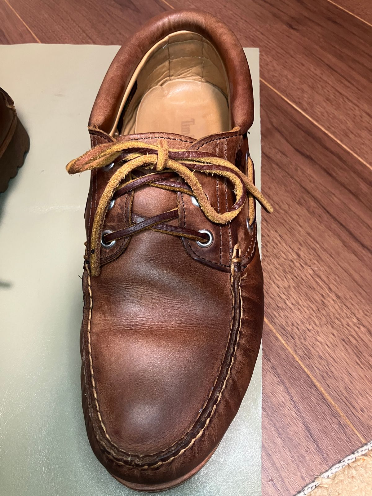 Photo by maru on December 19, 2024 of the Timberland 3eye Classic Lug in Full Grain Leather Brown.