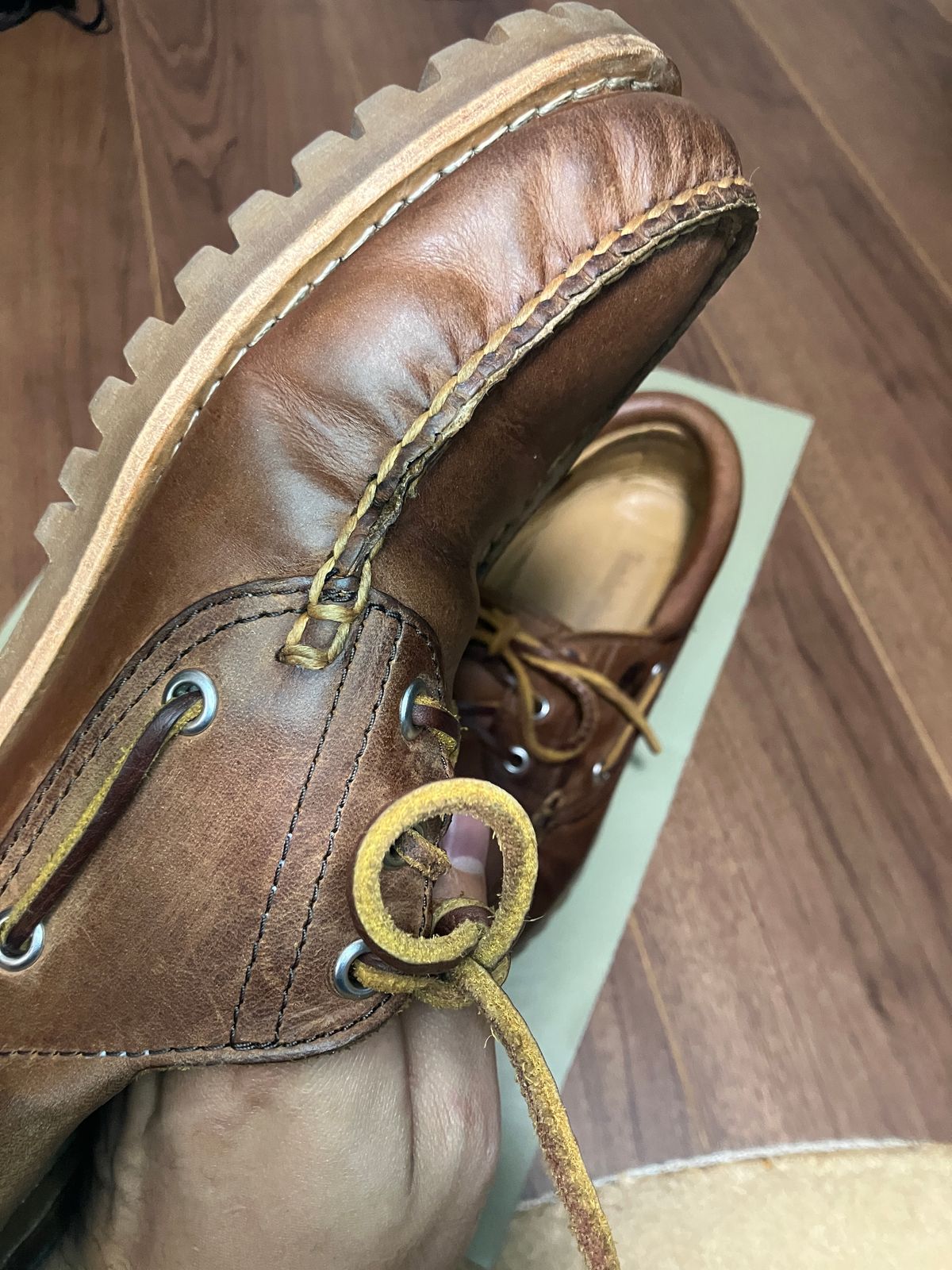 Photo by maru on December 19, 2024 of the Timberland 3eye Classic Lug in Full Grain Leather Brown.