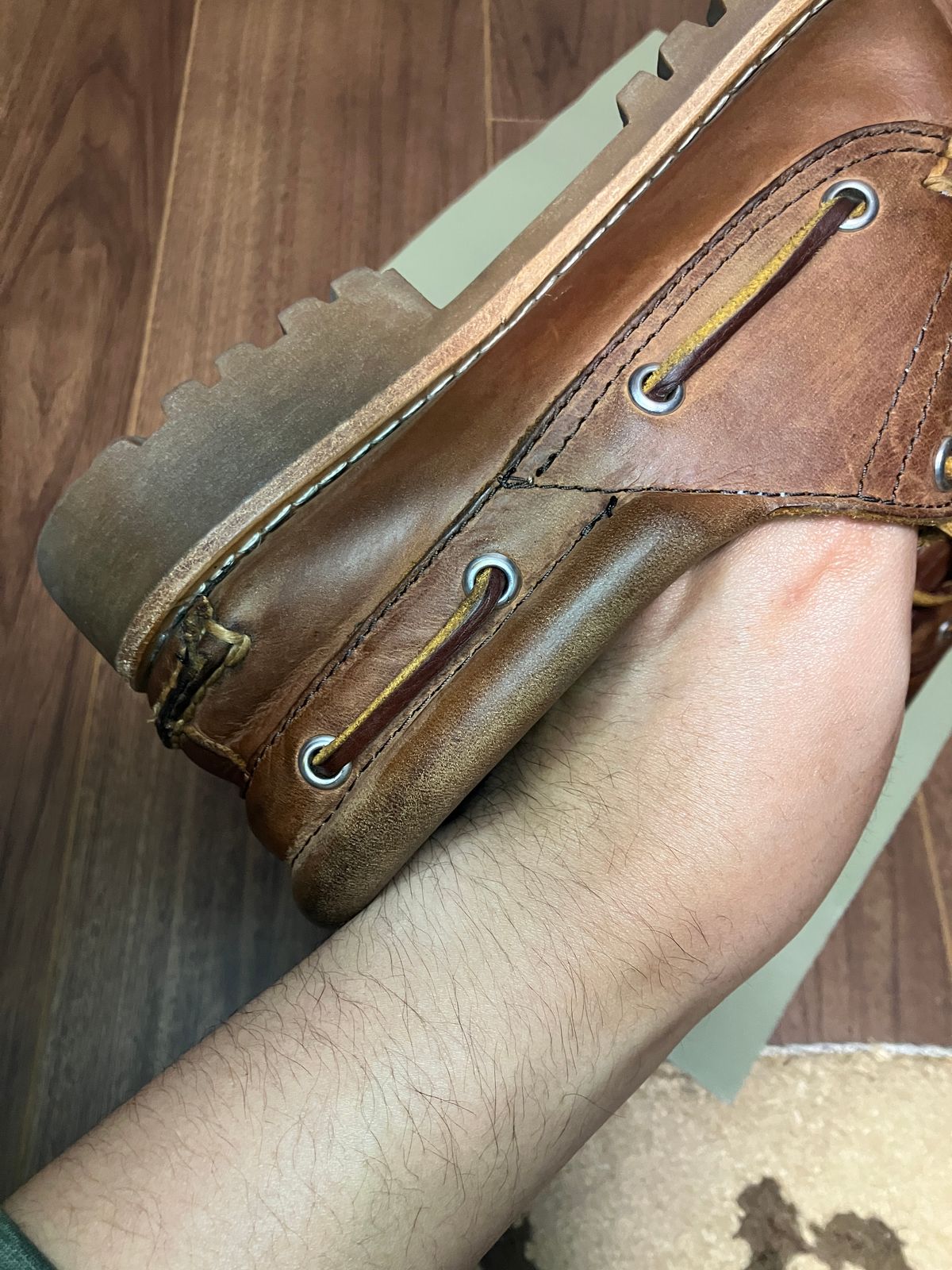 Photo by maru on December 19, 2024 of the Timberland 3eye Classic Lug in Full Grain Leather Brown.