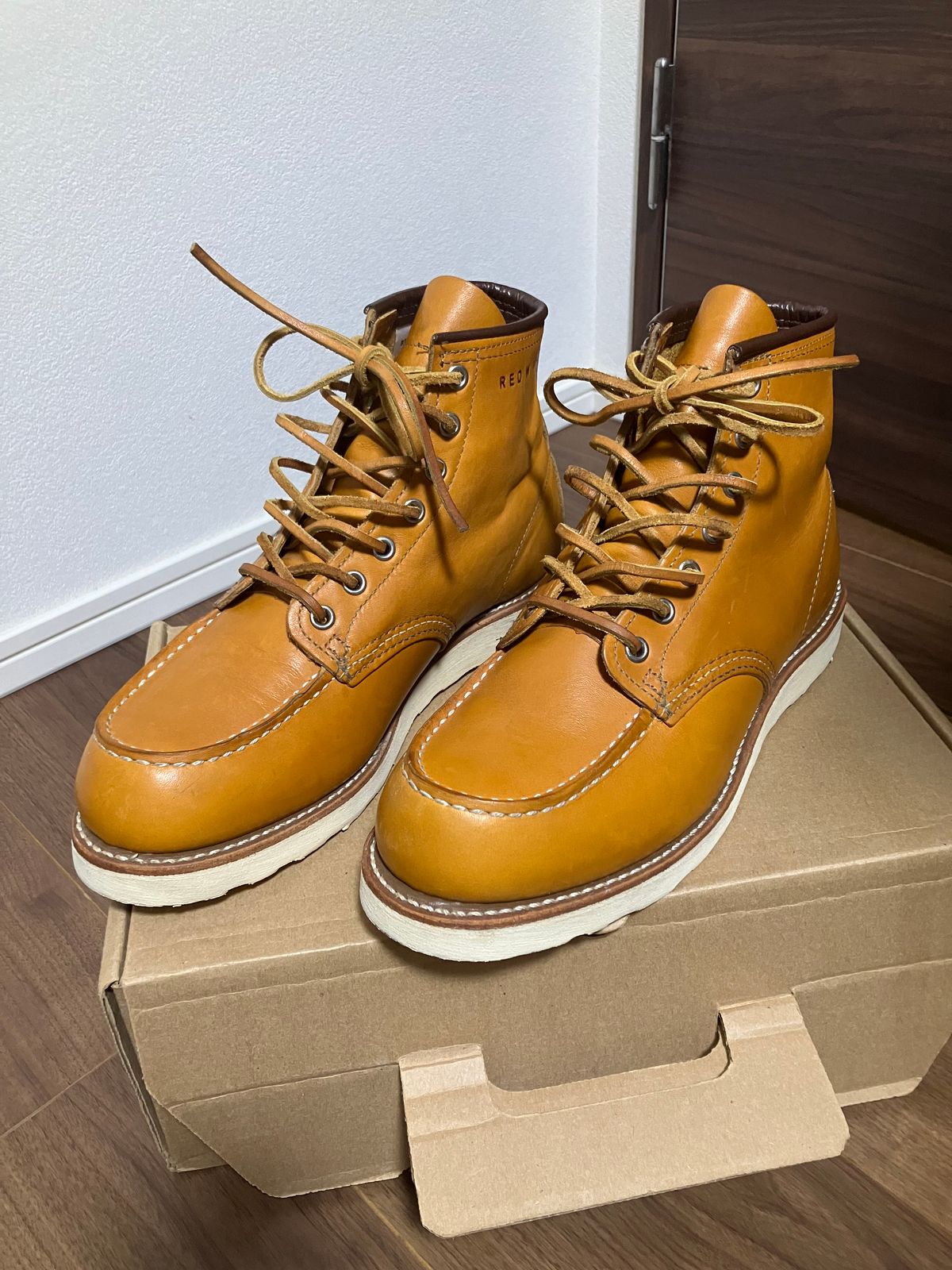 Photo by maru on September 20, 2024 of the Red Wing 6-Inch Classic Moc in S.B. Foot Sequoia Gold Russet.