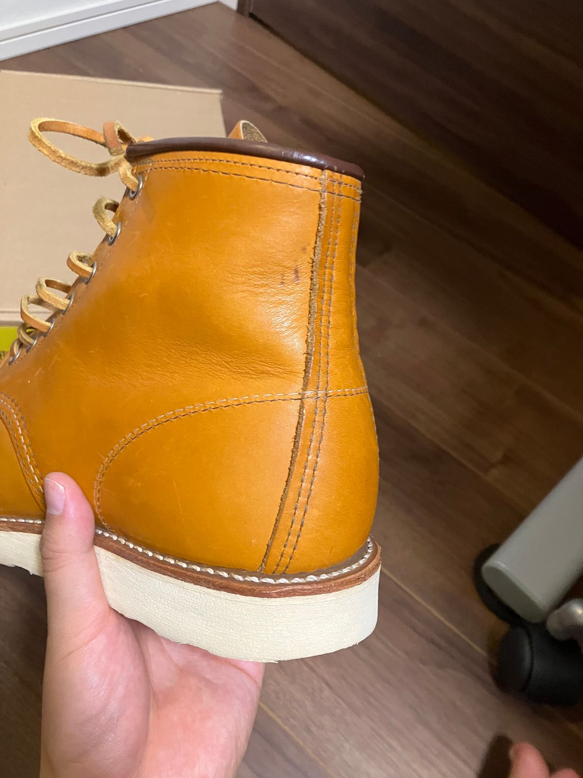 Photo by maru on September 20, 2024 of the Red Wing 6-Inch Classic Moc in S.B. Foot Sequoia Gold Russet.