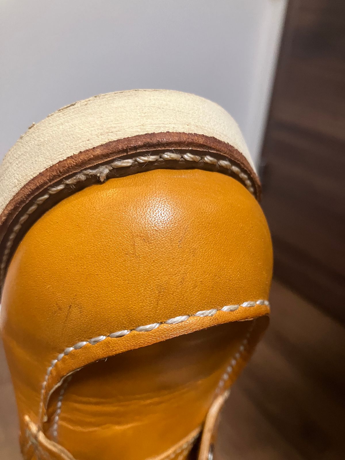 Photo by maru on September 21, 2024 of the Red Wing 6-Inch Classic Moc in S.B. Foot Sequoia Gold Russet.