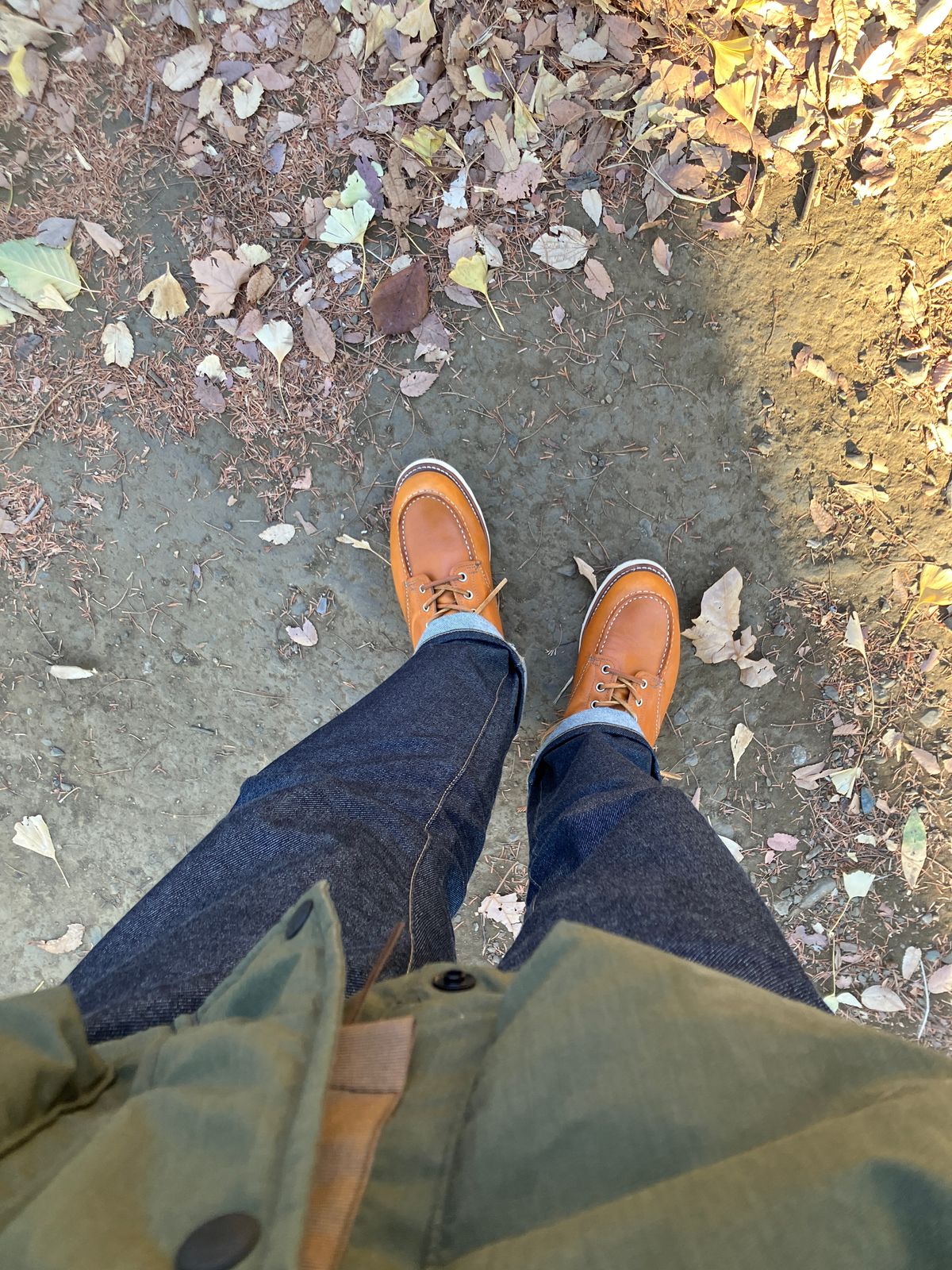 Photo by maru on December 22, 2024 of the Red Wing 6-Inch Classic Moc in S.B. Foot Sequoia Gold Russet.