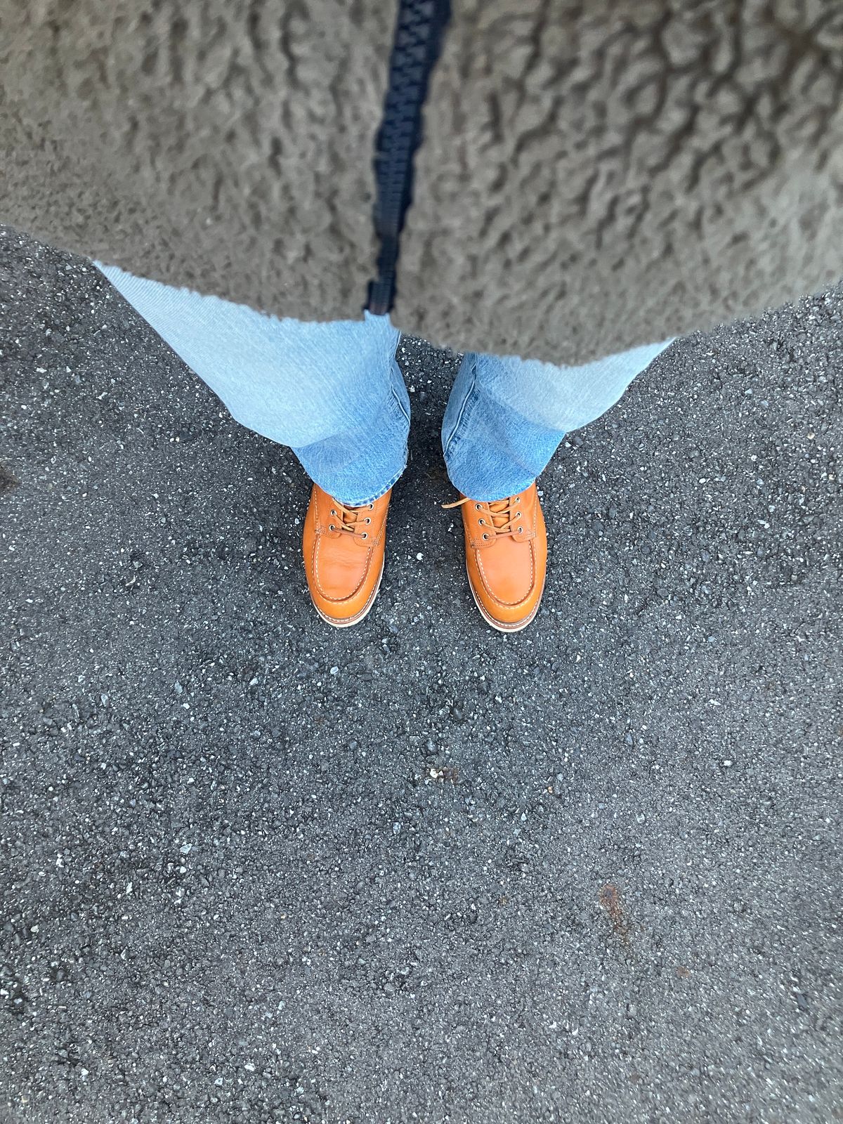 Photo by maru on December 28, 2024 of the Red Wing 6-Inch Classic Moc in S.B. Foot Sequoia Gold Russet.