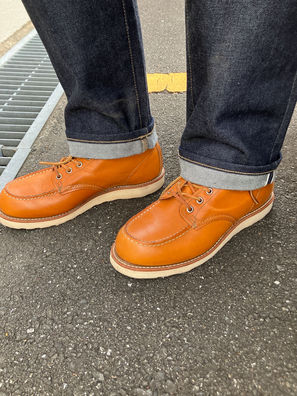 Photo by maru on January 12, 2025 of the Red Wing 6-Inch Classic Moc in S.B. Foot Sequoia Gold Russet.