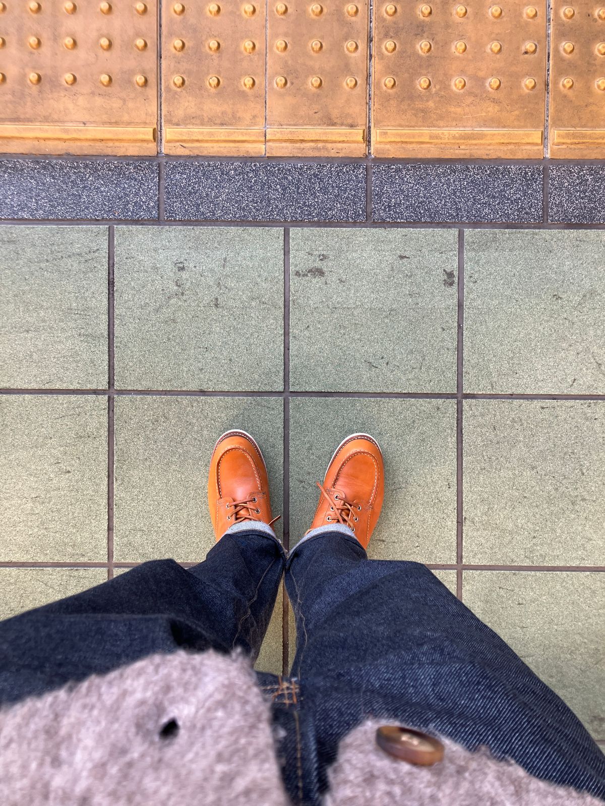 Photo by maru on January 15, 2025 of the Red Wing 6-Inch Classic Moc in S.B. Foot Sequoia Gold Russet.