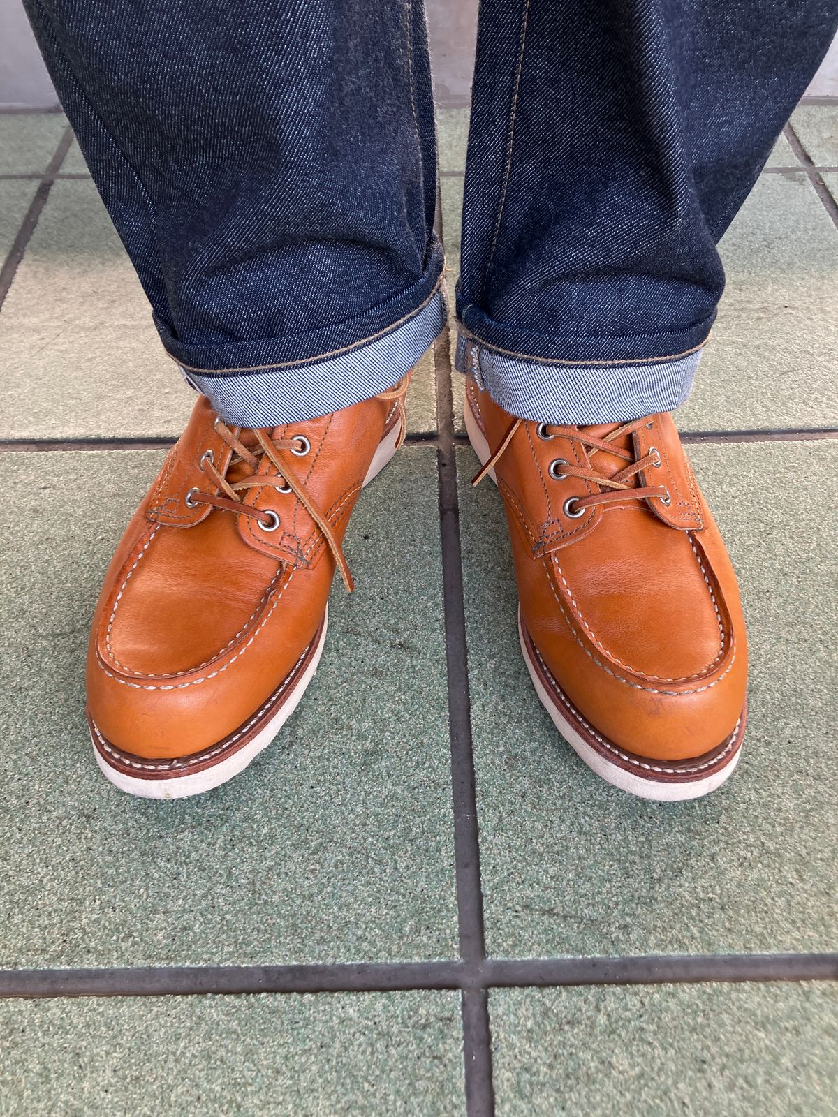 Photo by maru on January 15, 2025 of the Red Wing 6-Inch Classic Moc in S.B. Foot Sequoia Gold Russet.
