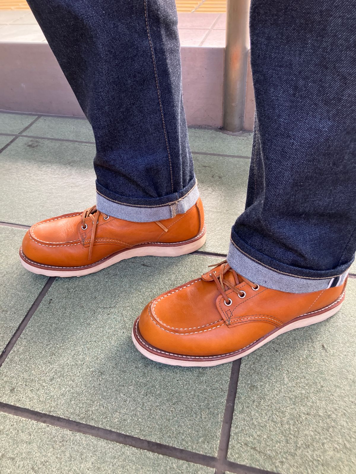 Photo by maru on January 15, 2025 of the Red Wing 6-Inch Classic Moc in S.B. Foot Sequoia Gold Russet.