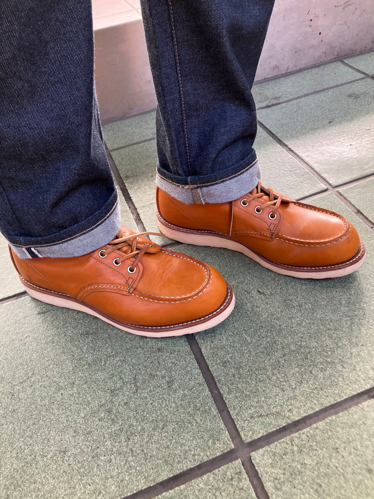 Photo by maru on January 15, 2025 of the Red Wing 6-Inch Classic Moc in S.B. Foot Sequoia Gold Russet.