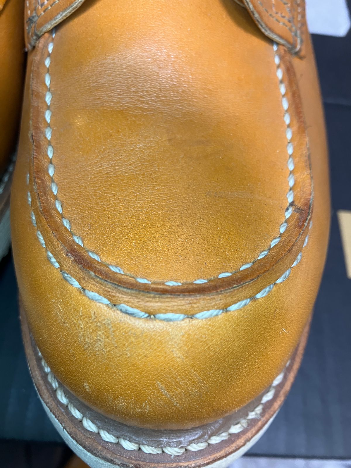 Photo by maru on January 13, 2025 of the Red Wing 6-Inch Classic Moc in S.B. Foot Sequoia Gold Russet.