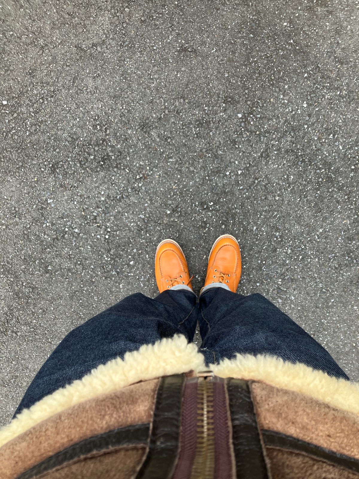 Photo by maru on January 19, 2025 of the Red Wing 6-Inch Classic Moc in S.B. Foot Sequoia Gold Russet.