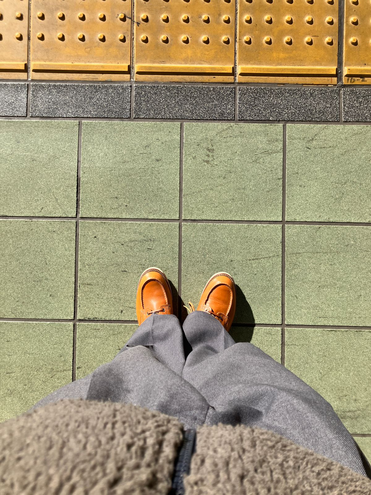 Photo by maru on February 5, 2025 of the Red Wing 6-Inch Classic Moc in S.B. Foot Sequoia Gold Russet.