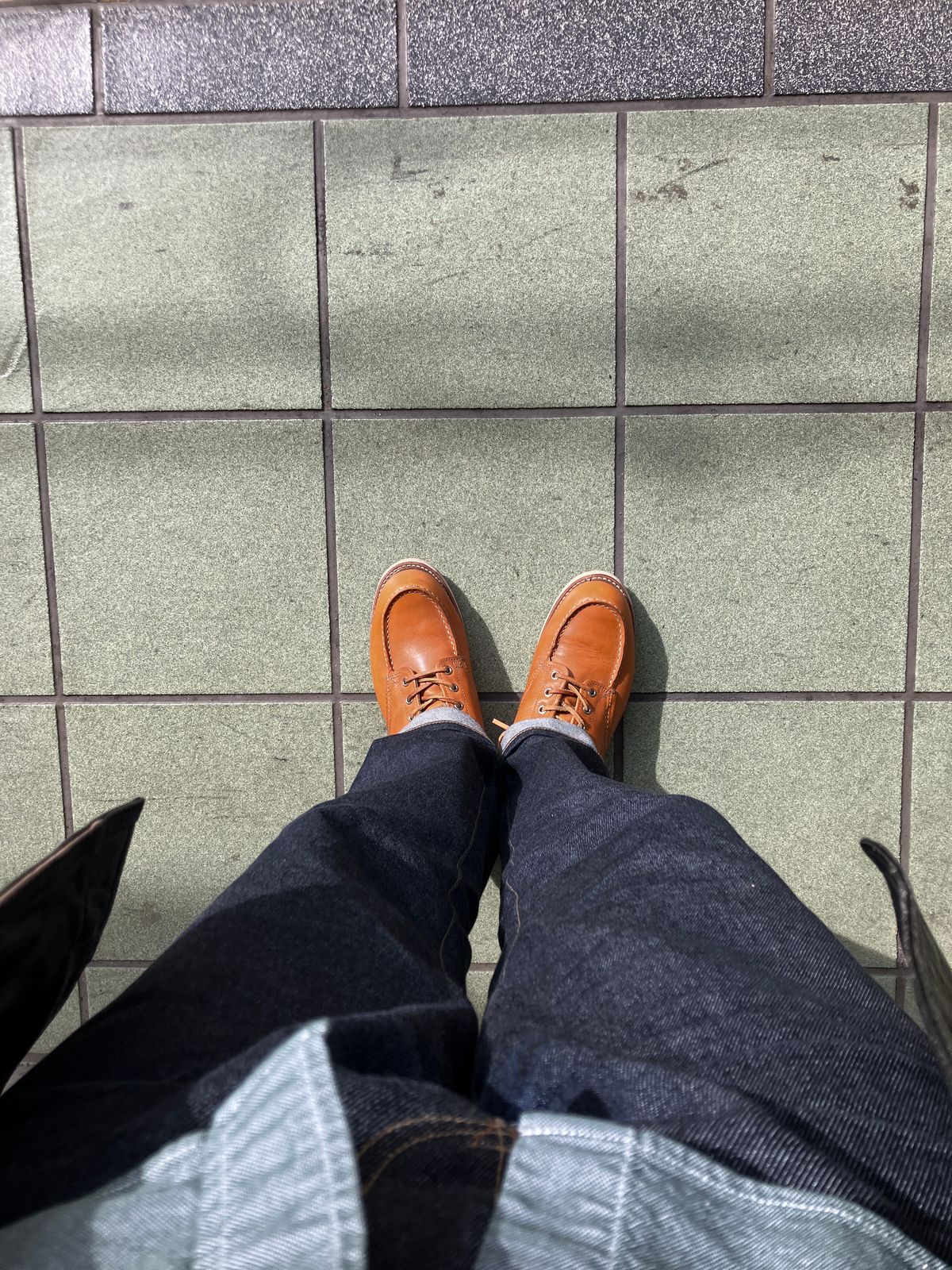 Photo by maru on March 14, 2025 of the Red Wing 6-Inch Classic Moc in S.B. Foot Sequoia Gold Russet.