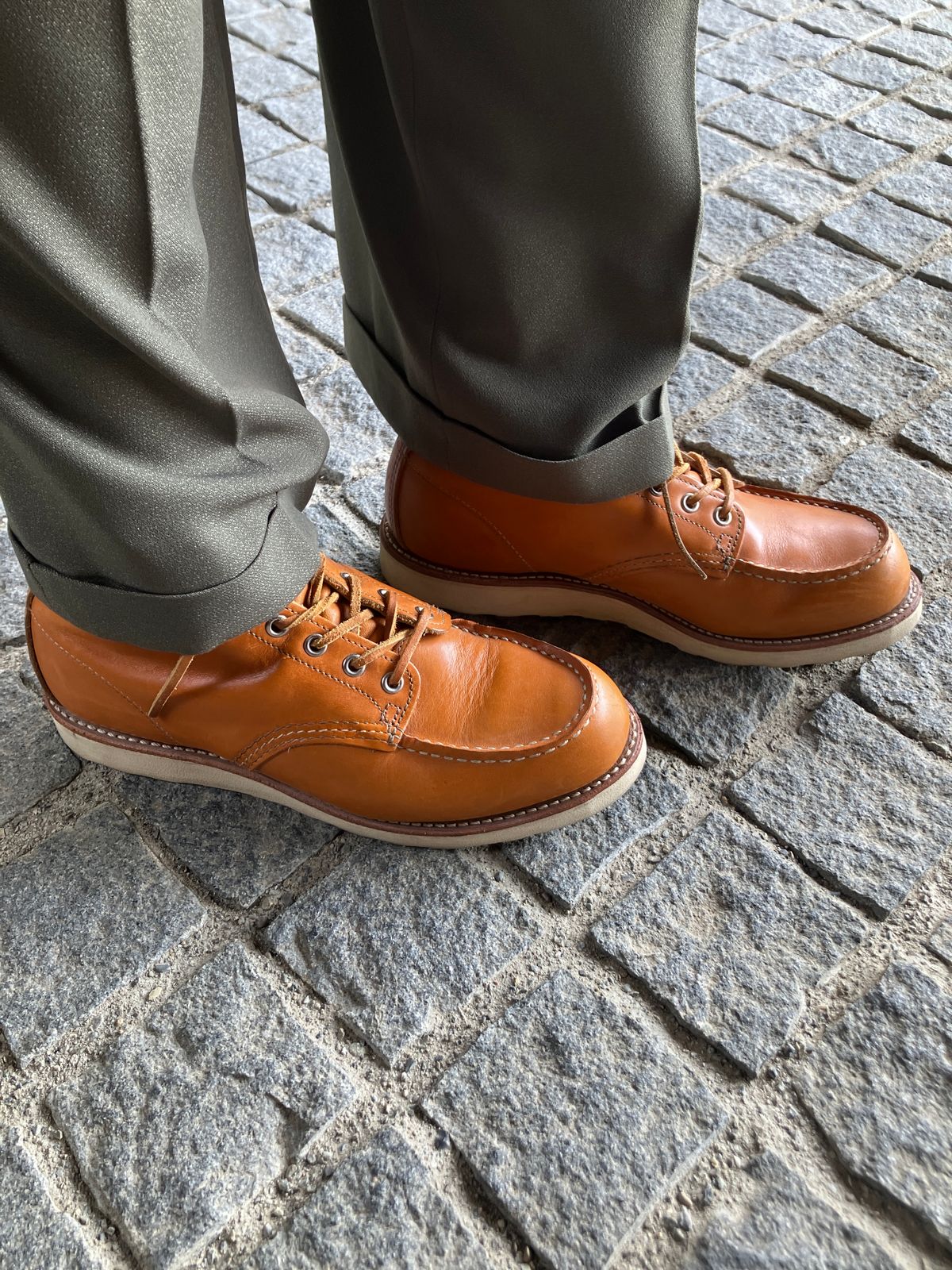 Photo by maru on April 8, 2025 of the Red Wing 6-Inch Classic Moc in S.B. Foot Sequoia Gold Russet.