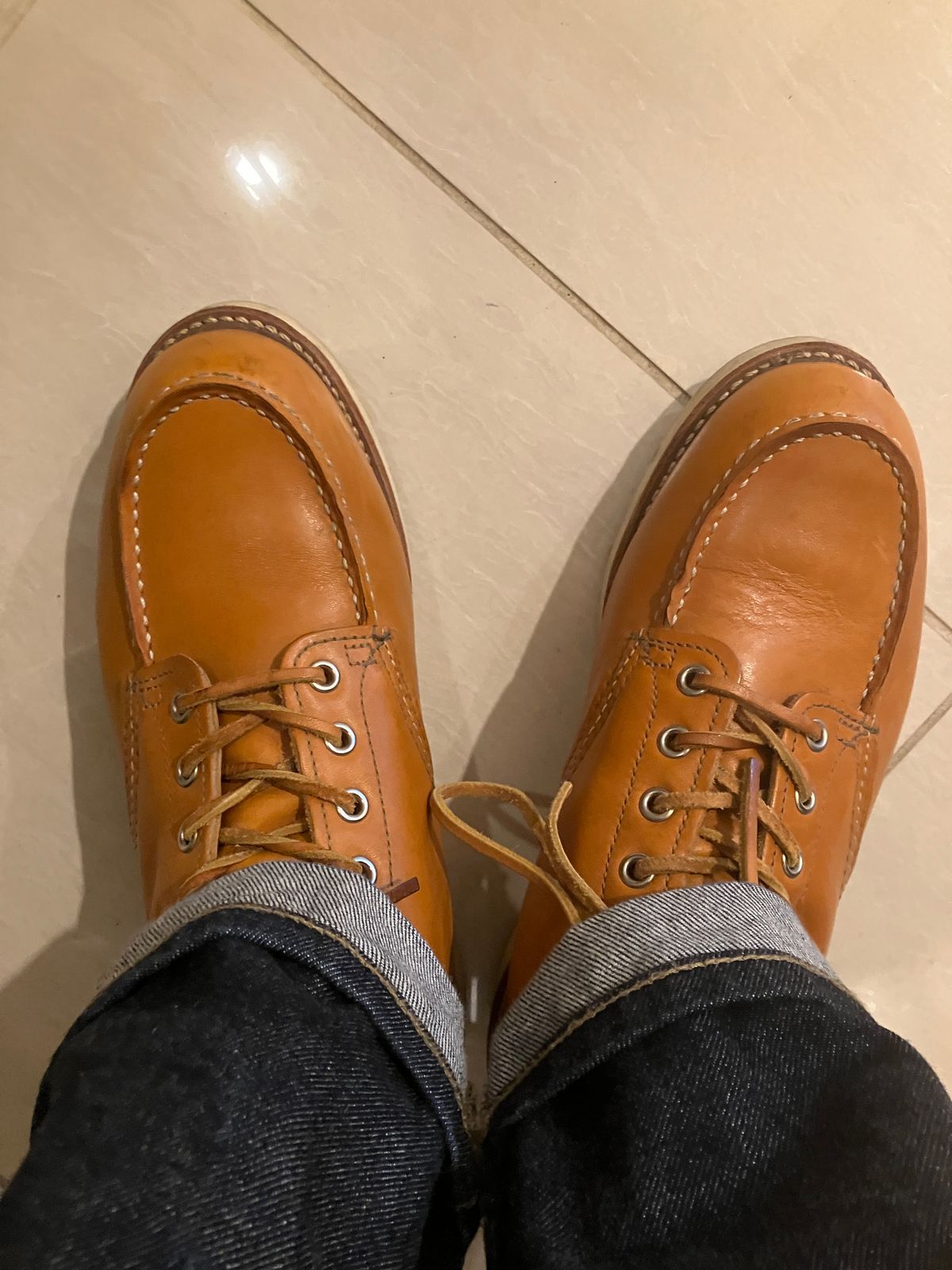 Photo by maru on May 13, 2025 of the Red Wing 6-Inch Classic Moc in S.B. Foot Sequoia Gold Russet.