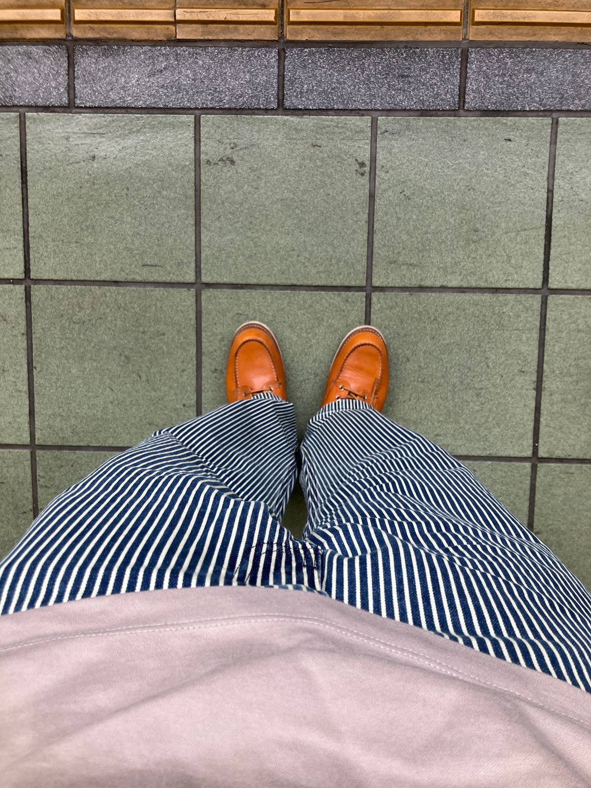 Photo by maru on May 16, 2025 of the Red Wing 6-Inch Classic Moc in S.B. Foot Sequoia Gold Russet.