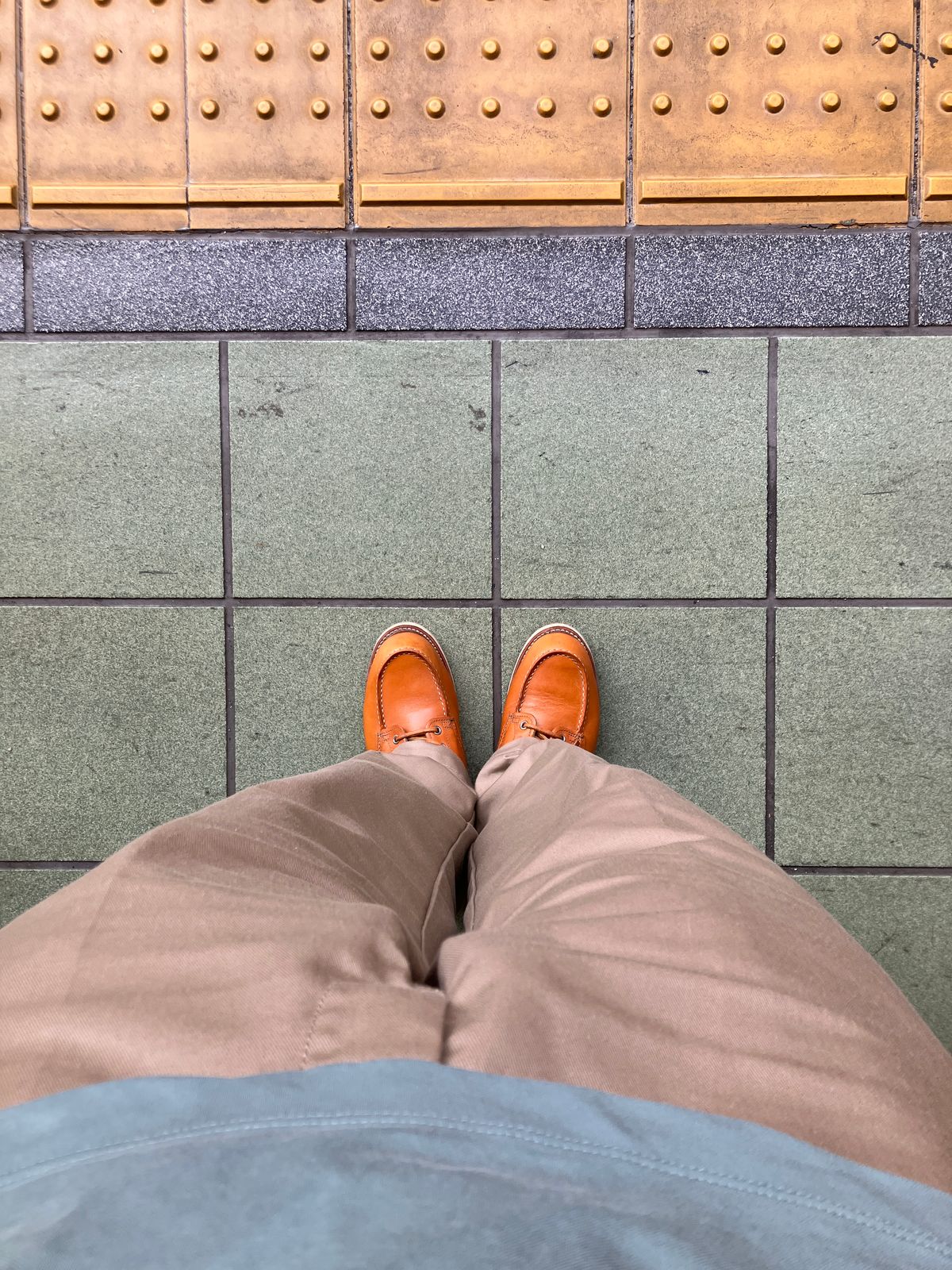 Photo by maru on May 23, 2025 of the Red Wing 6-Inch Classic Moc in S.B. Foot Sequoia Gold Russet.