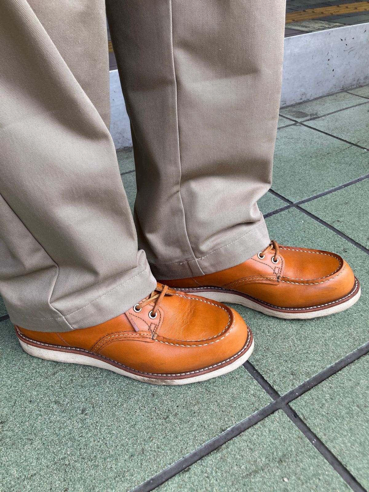 Photo by maru on May 23, 2025 of the Red Wing 6-Inch Classic Moc in S.B. Foot Sequoia Gold Russet.