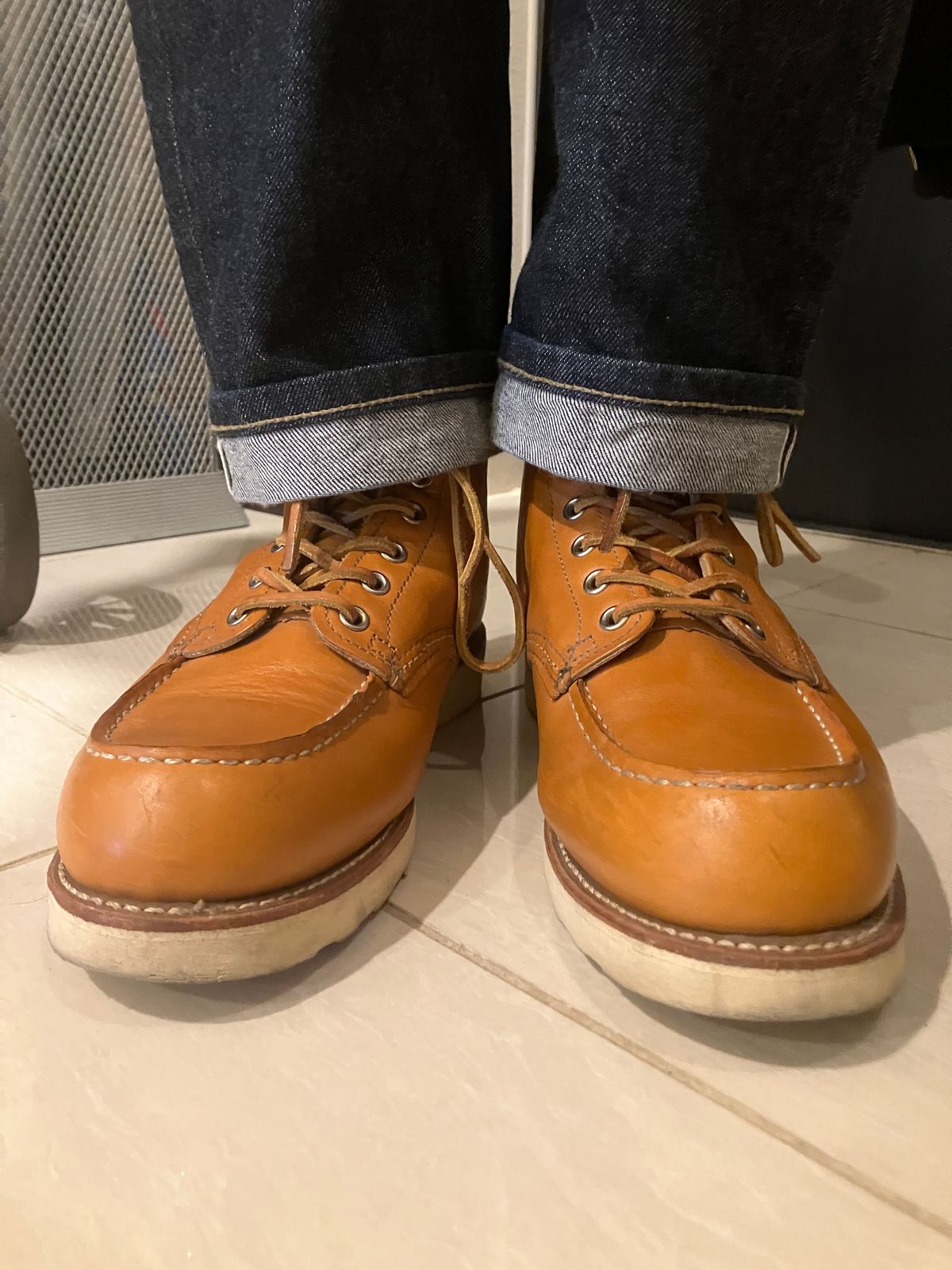Photo by maru on May 13, 2025 of the Red Wing 6-Inch Classic Moc in S.B. Foot Sequoia Gold Russet.