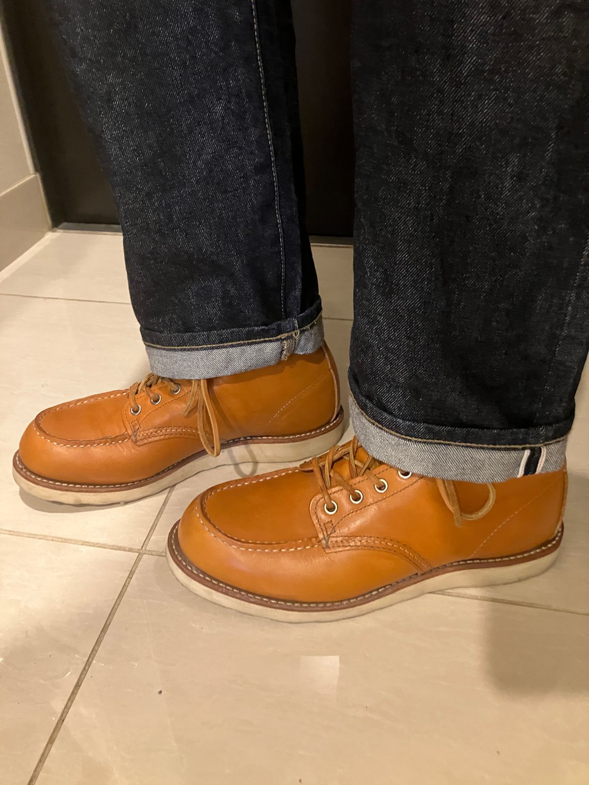 Photo by maru on May 13, 2025 of the Red Wing 6-Inch Classic Moc in S.B. Foot Sequoia Gold Russet.
