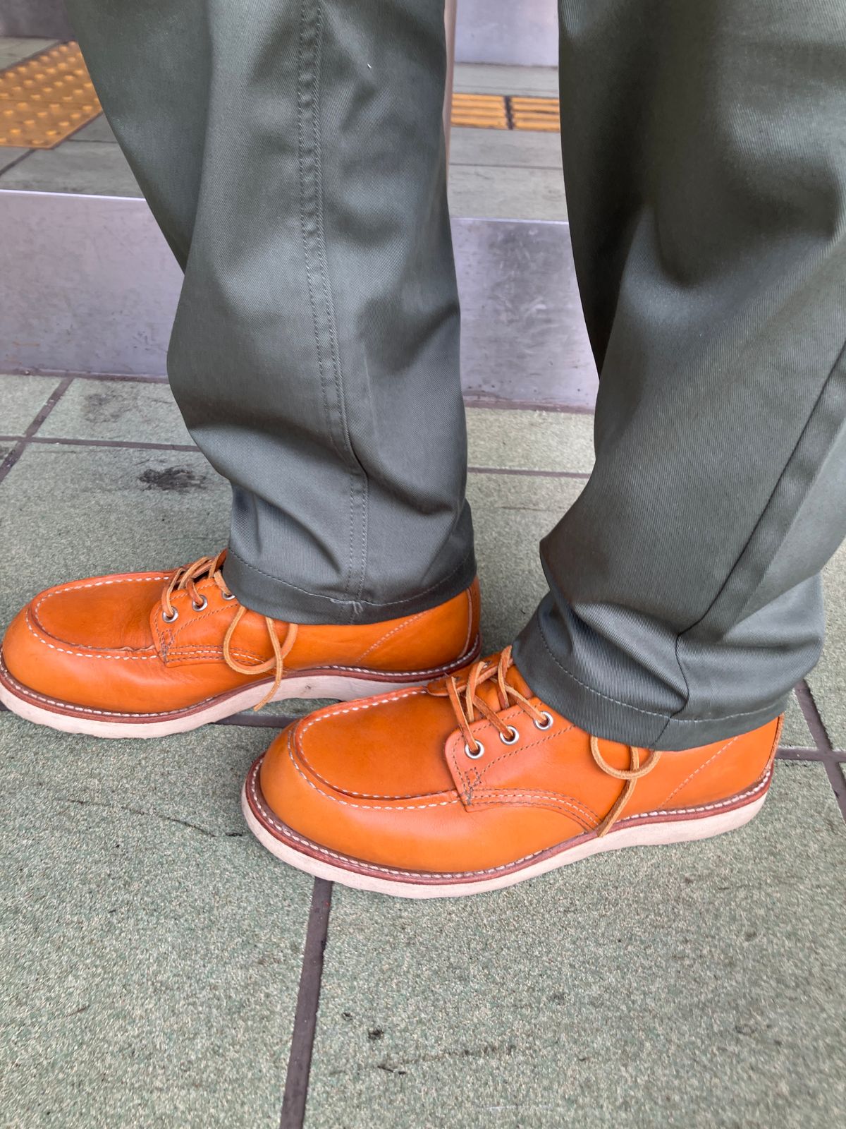 Photo by maru on July 3, 2025 of the Red Wing 6-Inch Classic Moc in S.B. Foot Sequoia Gold Russet.