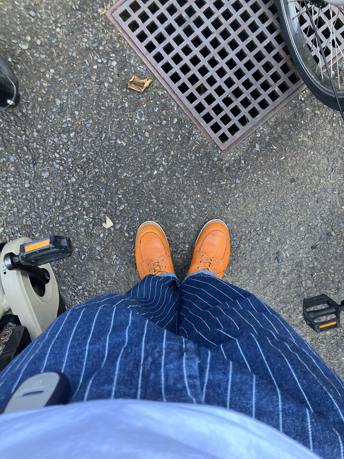 Photo by maru on June 28, 2025 of the Red Wing 6-Inch Classic Moc in S.B. Foot Sequoia Gold Russet.