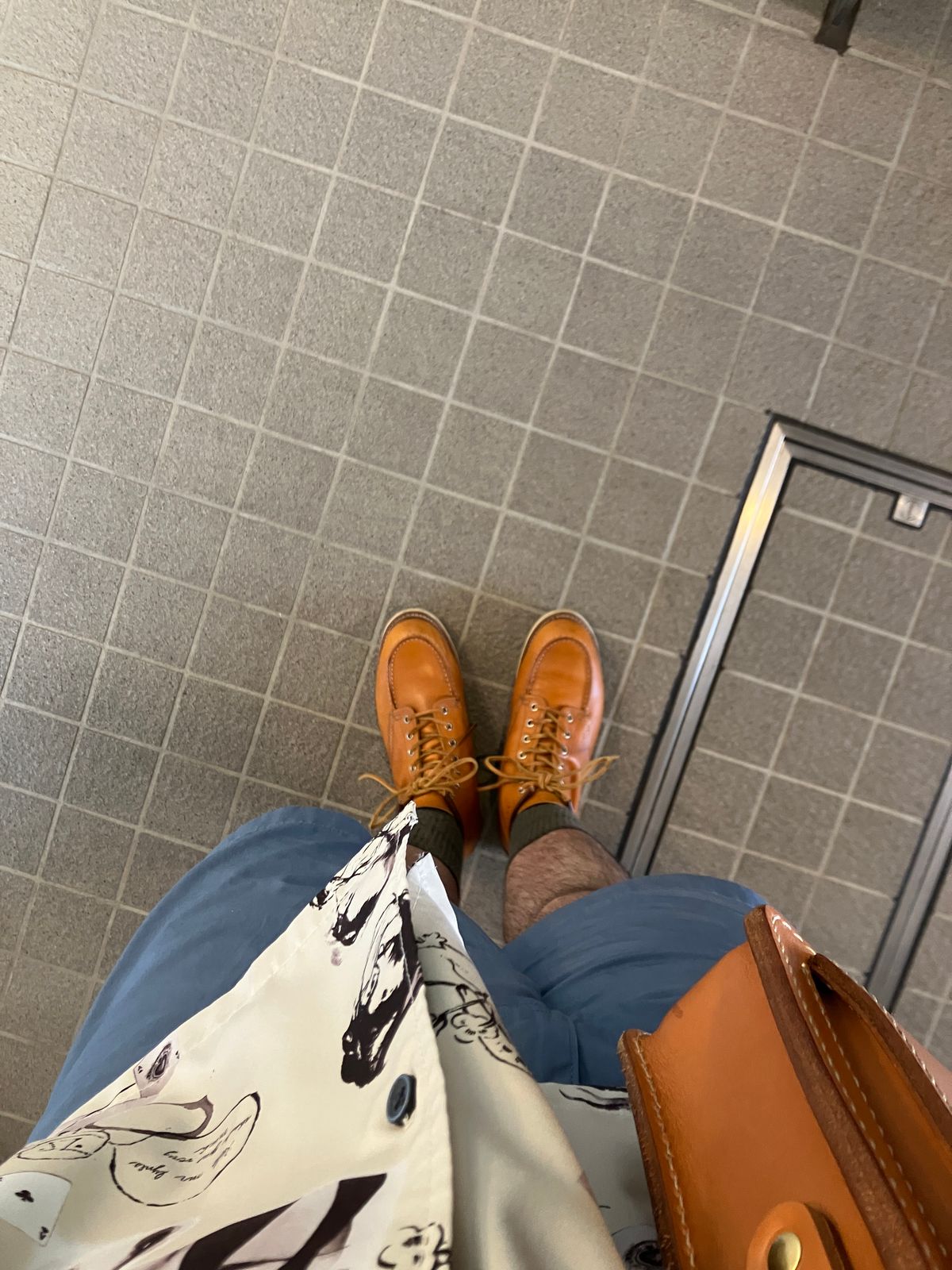 Photo by maru on July 18, 2025 of the Red Wing 6-Inch Classic Moc in S.B. Foot Sequoia Gold Russet.