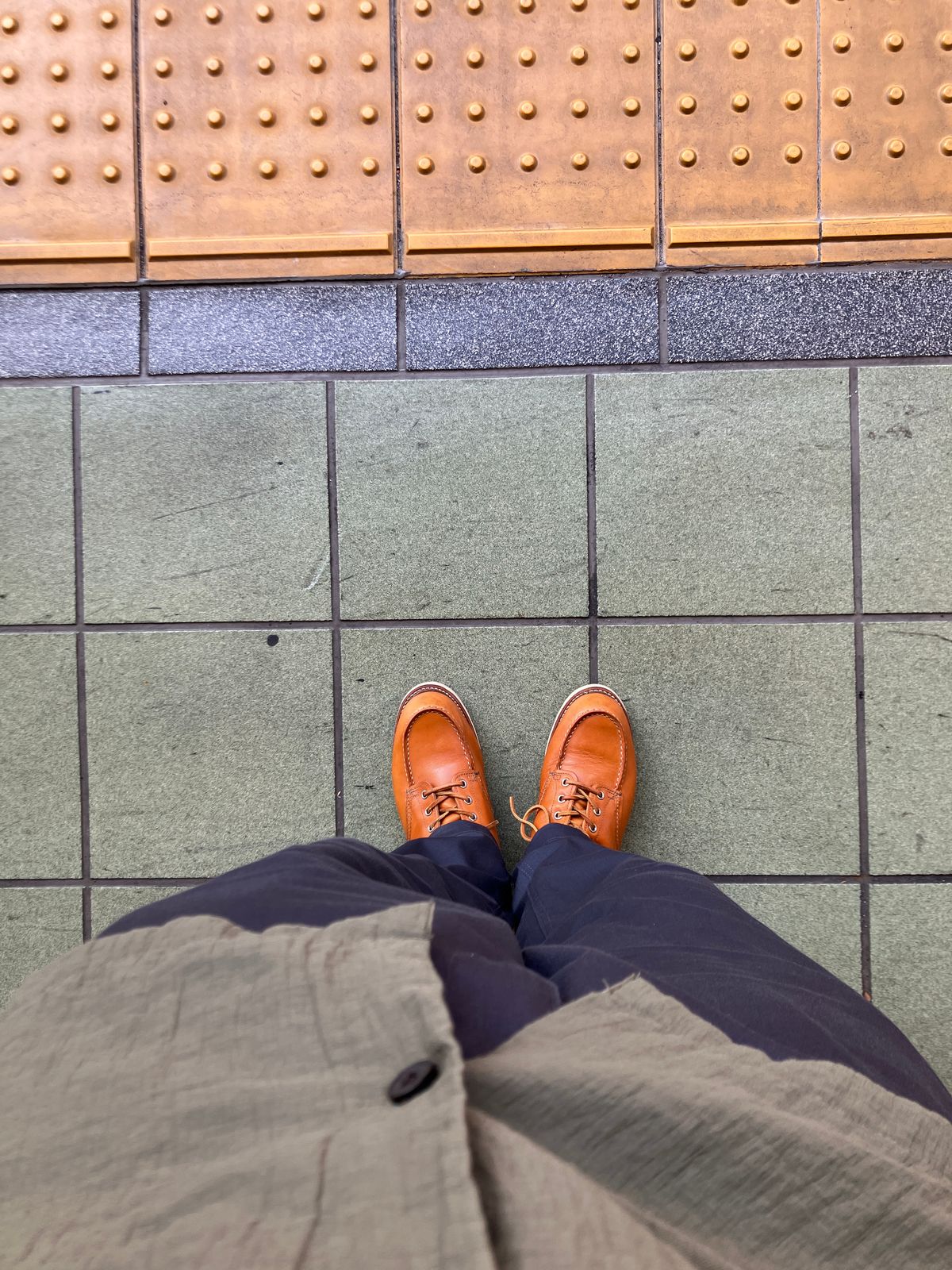 Photo by maru on July 28, 2025 of the Red Wing 6-Inch Classic Moc in S.B. Foot Sequoia Gold Russet.