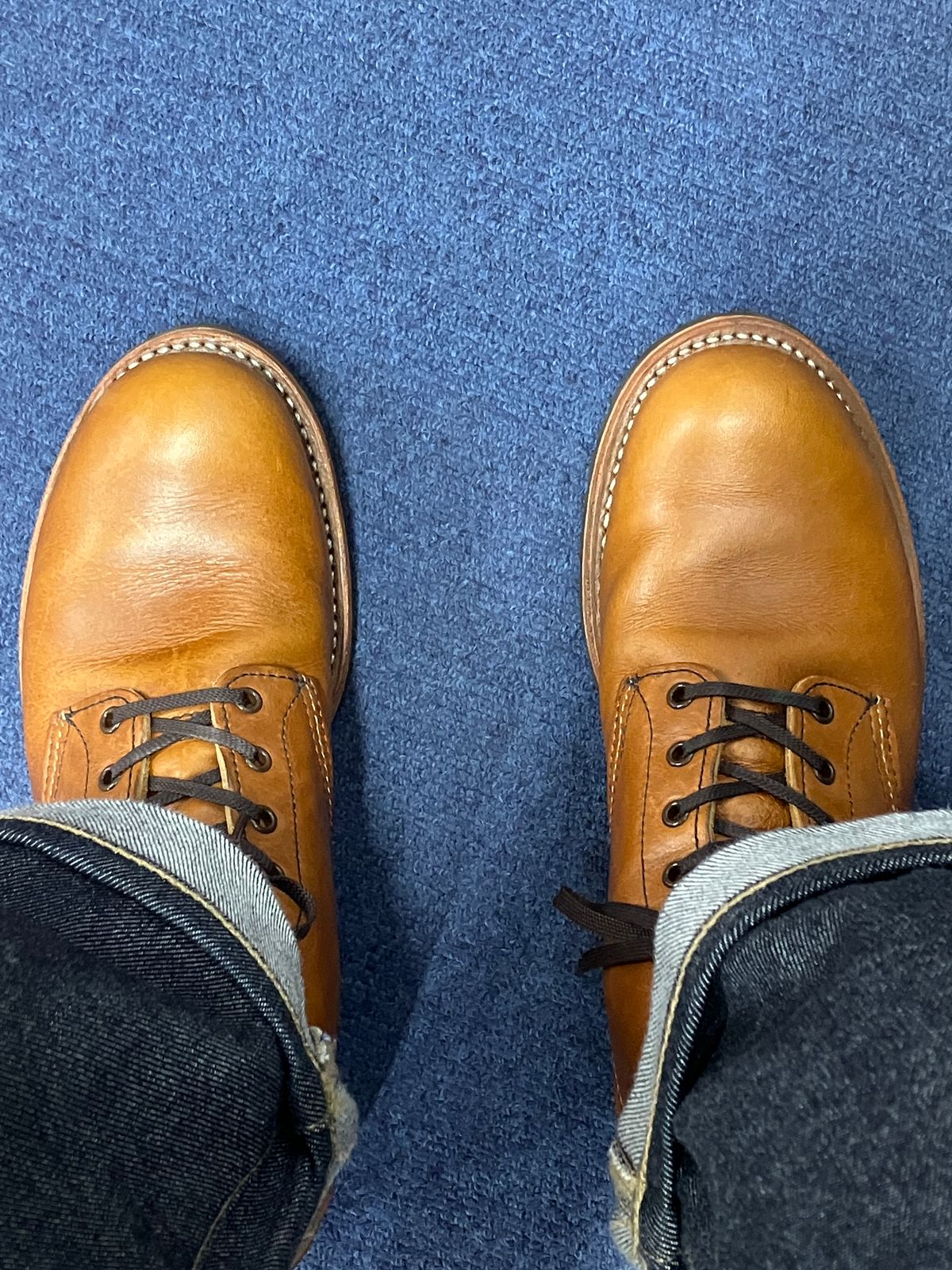 Photo by maru on December 21, 2024 of the Red Wing Beckman in S.B. Foot Chestnut Featherstone.