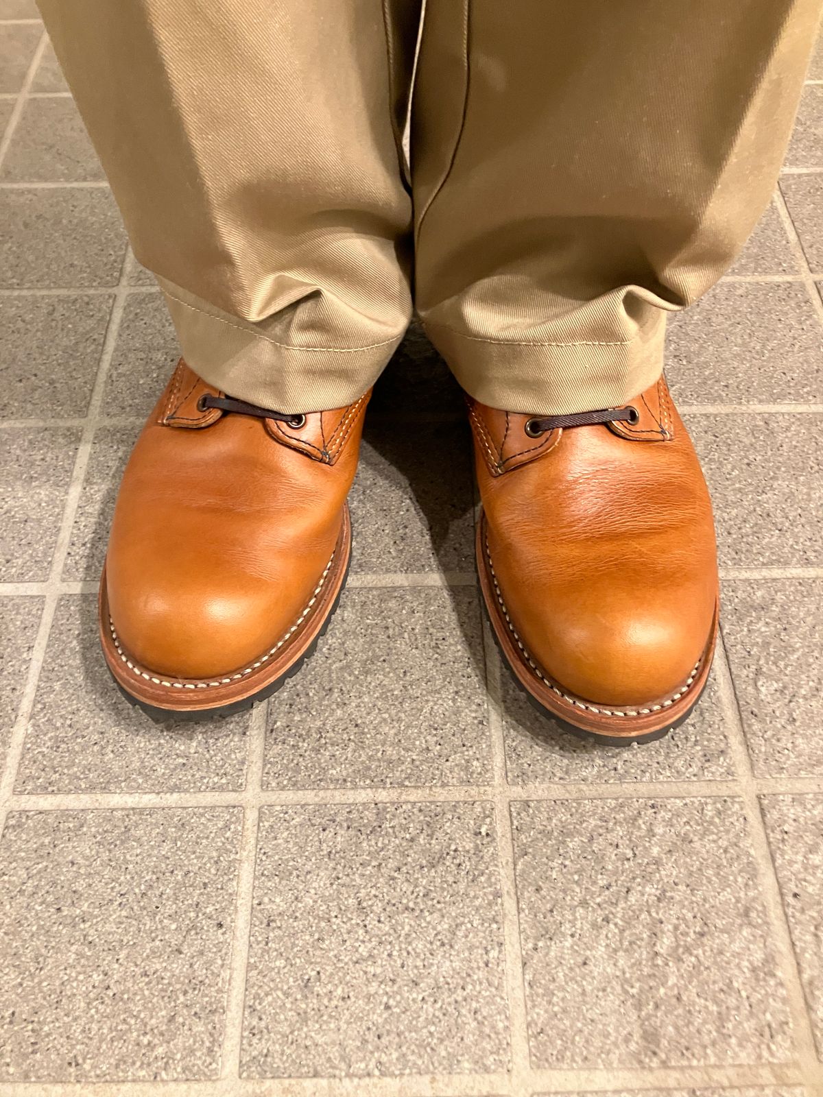 Photo by maru on January 23, 2025 of the Red Wing Beckman in S.B. Foot Chestnut Featherstone.