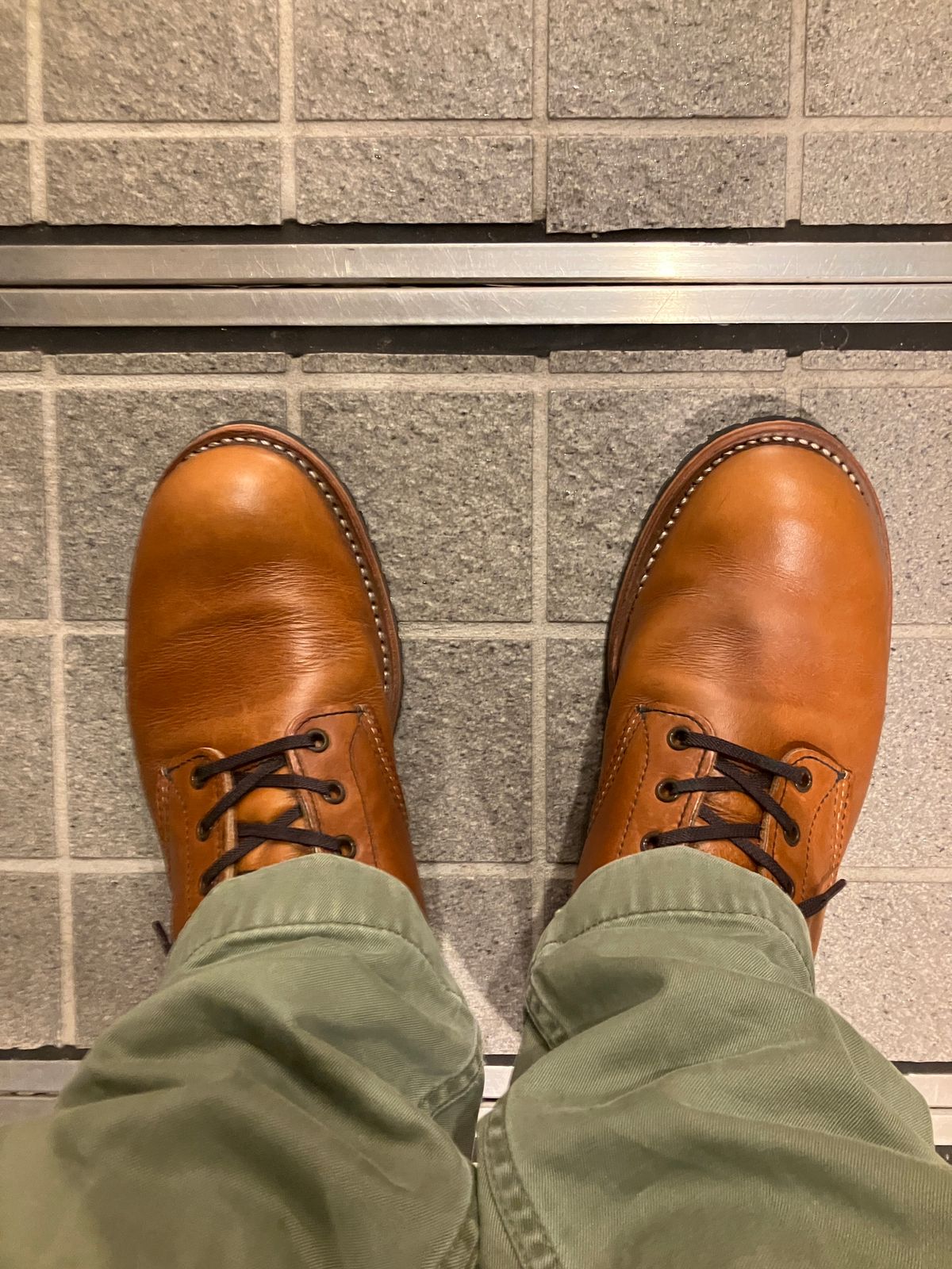 Photo by maru on January 16, 2025 of the Red Wing Beckman in S.B. Foot Chestnut Featherstone.