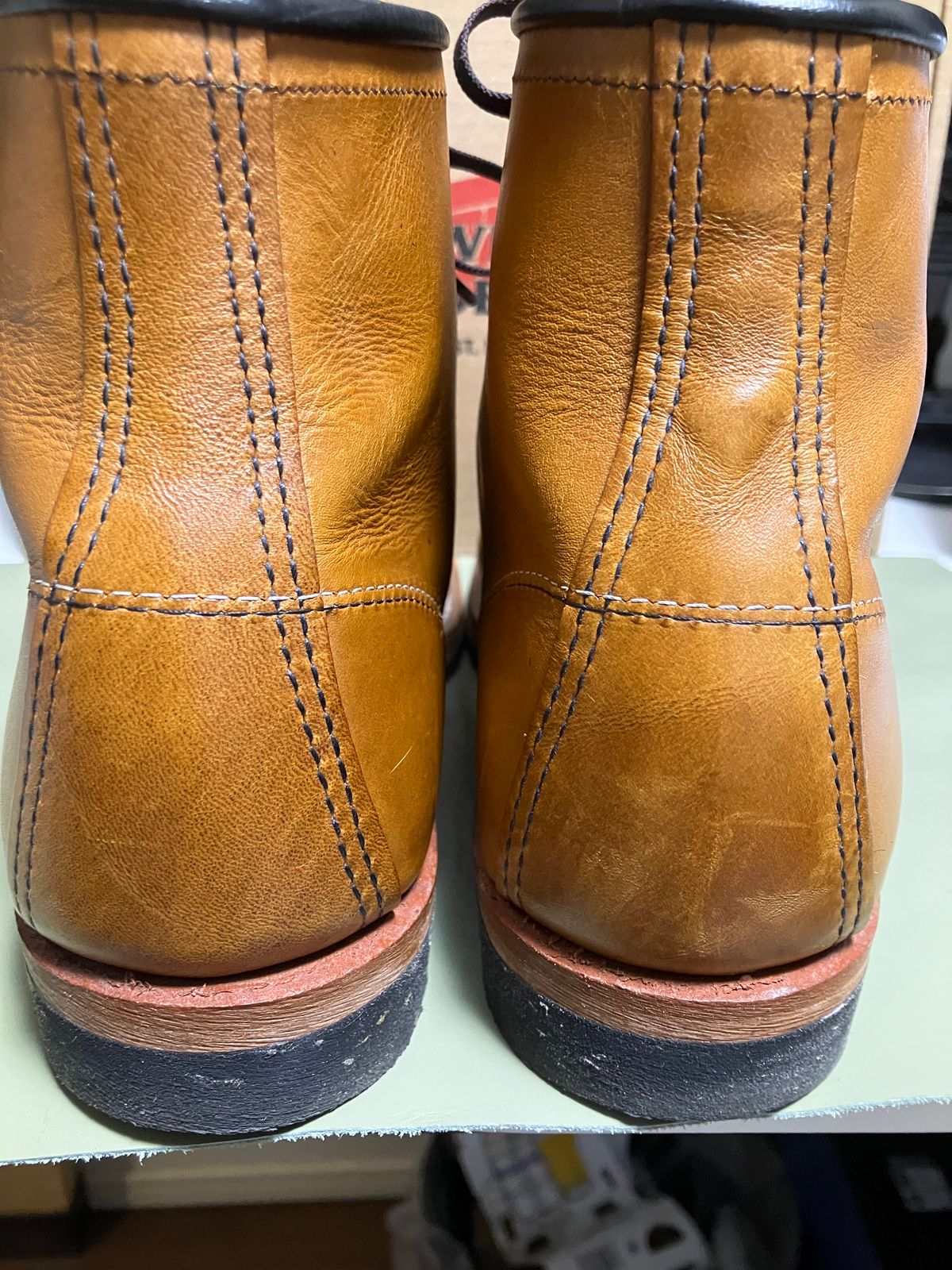 Photo by maru on January 29, 2025 of the Red Wing Beckman in S.B. Foot Chestnut Featherstone.