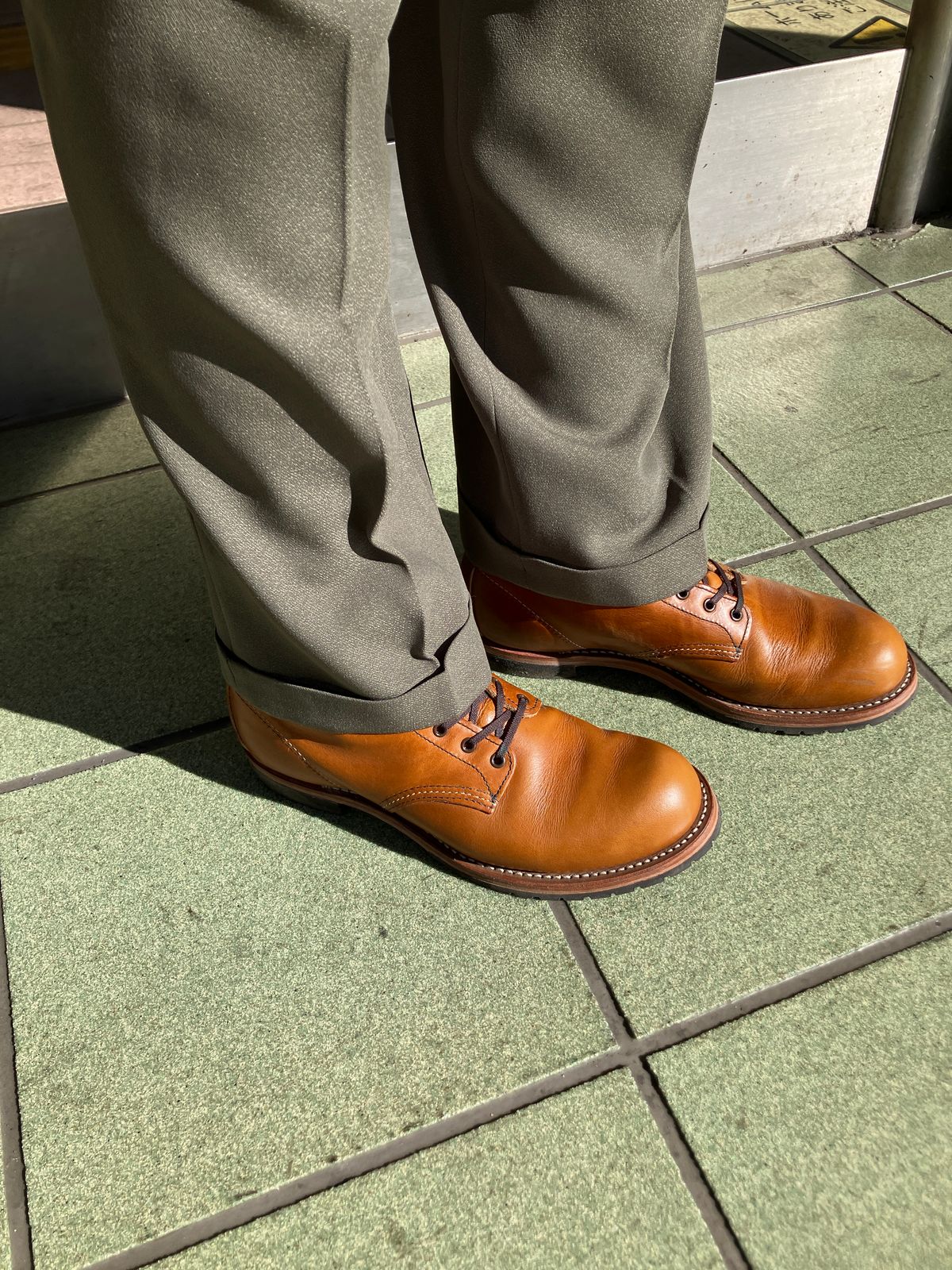 Photo by maru on February 26, 2025 of the Red Wing Beckman in S.B. Foot Chestnut Featherstone.