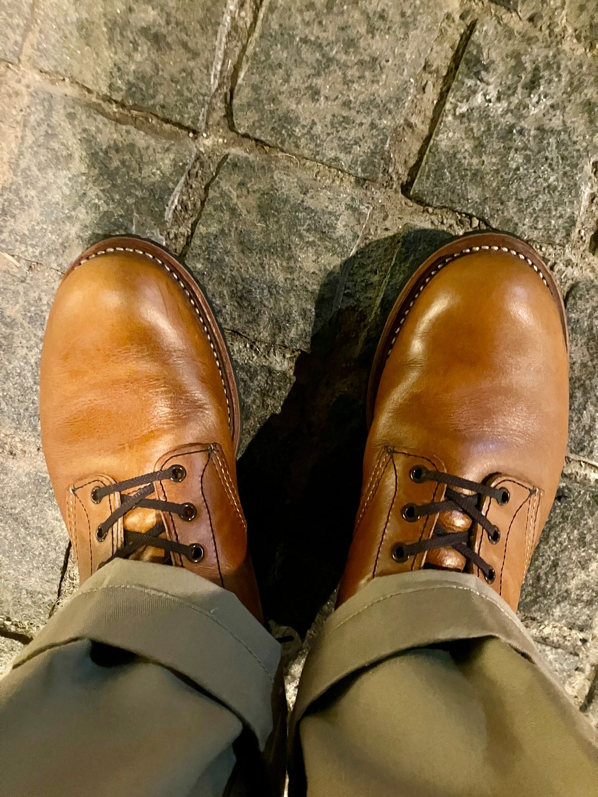 Photo by maru on April 10, 2025 of the Red Wing Beckman in S.B. Foot Chestnut Featherstone.