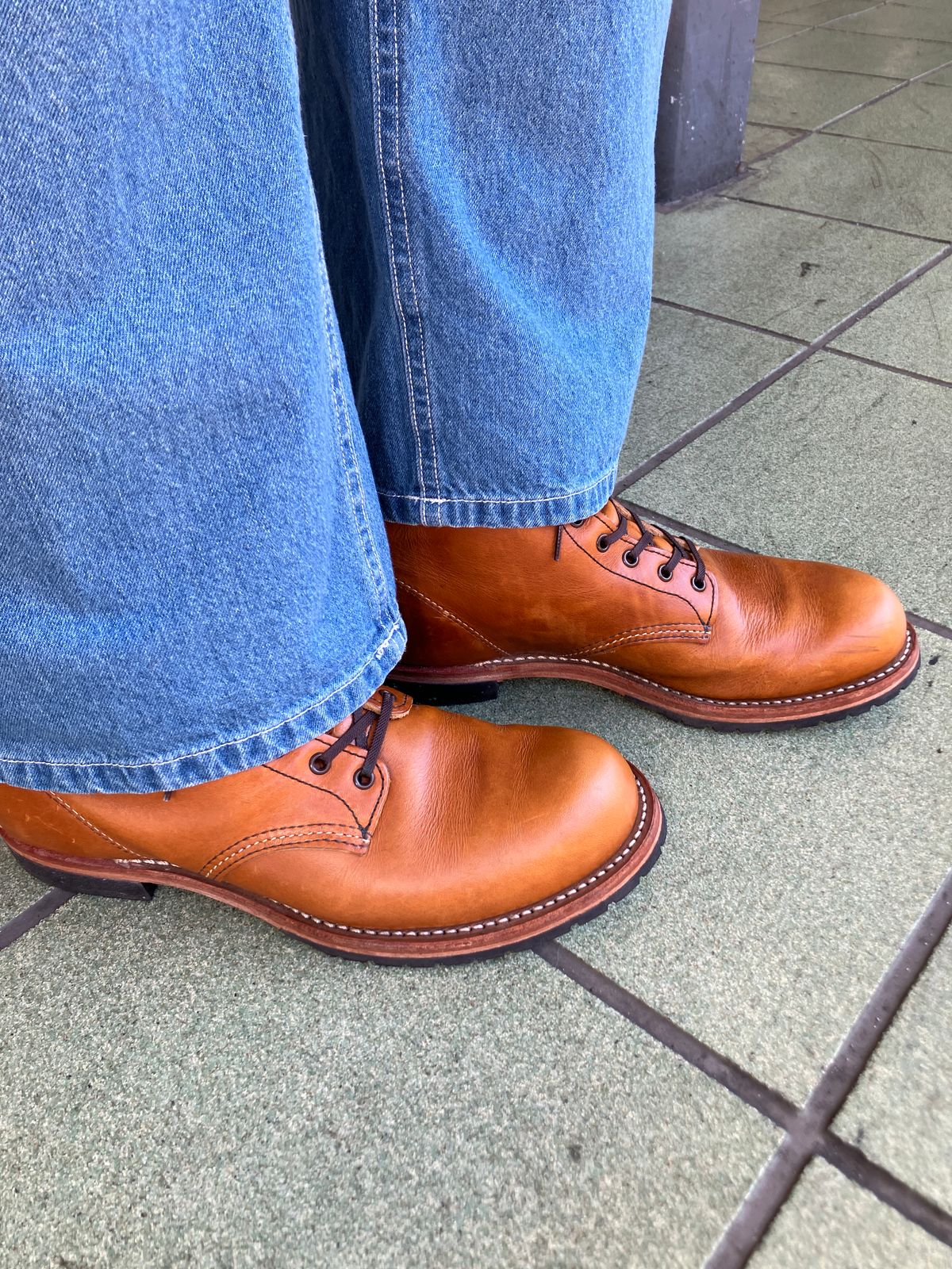 Photo by maru on April 16, 2025 of the Red Wing Beckman in S.B. Foot Chestnut Featherstone.