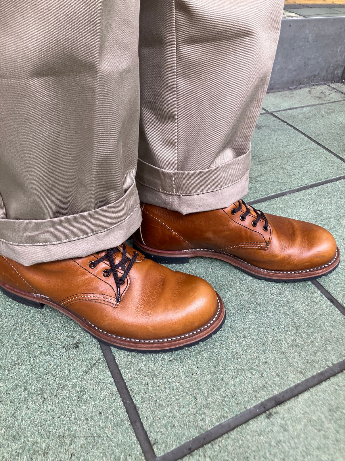 Photo by maru on March 31, 2025 of the Red Wing Beckman in S.B. Foot Chestnut Featherstone.