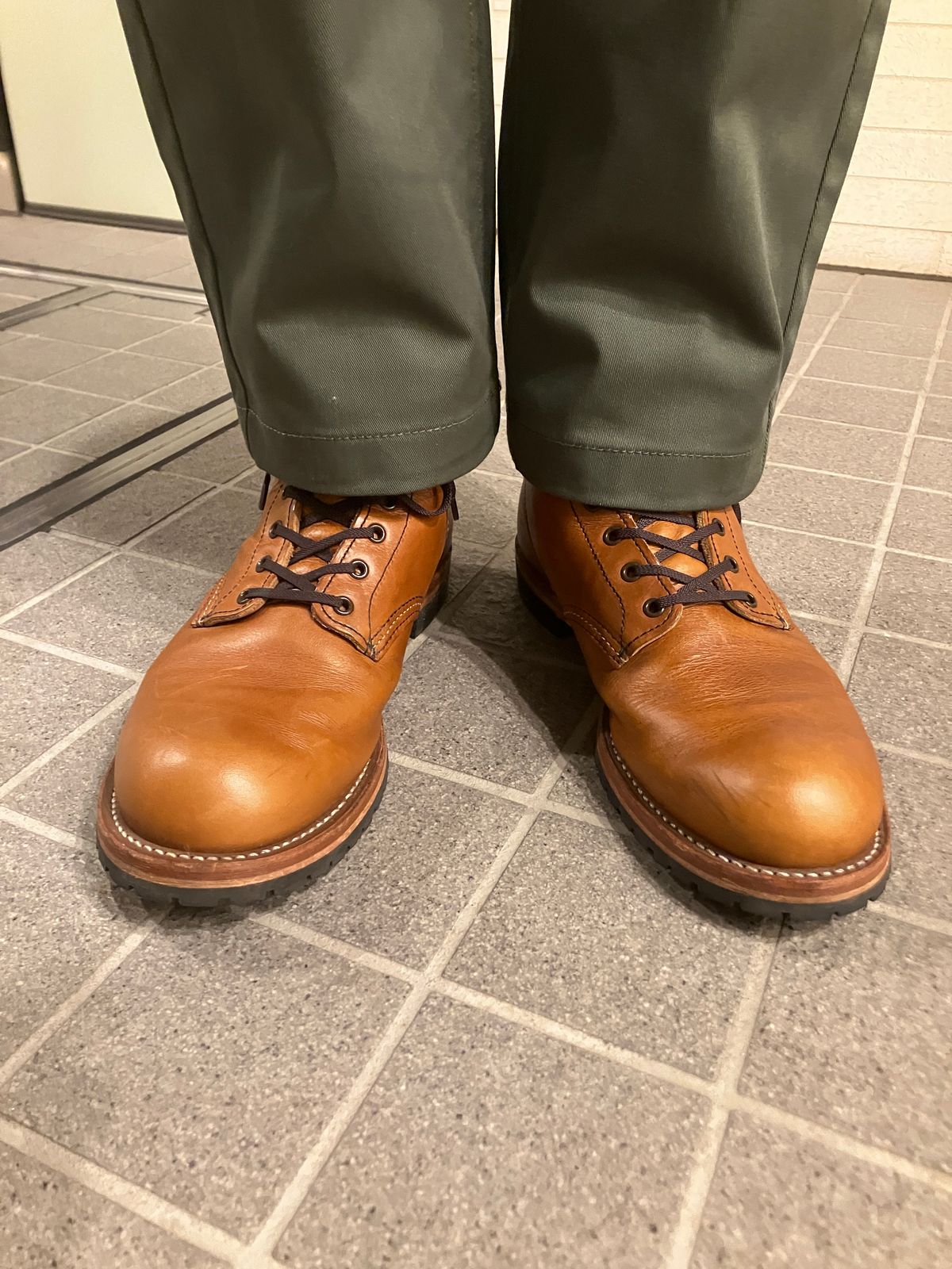 Photo by maru on May 15, 2025 of the Red Wing Beckman in S.B. Foot Chestnut Featherstone.