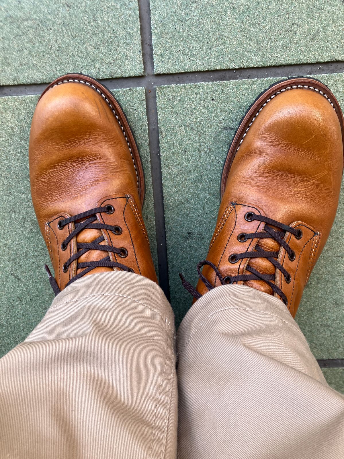 Photo by maru on April 30, 2025 of the Red Wing Beckman in S.B. Foot Chestnut Featherstone.