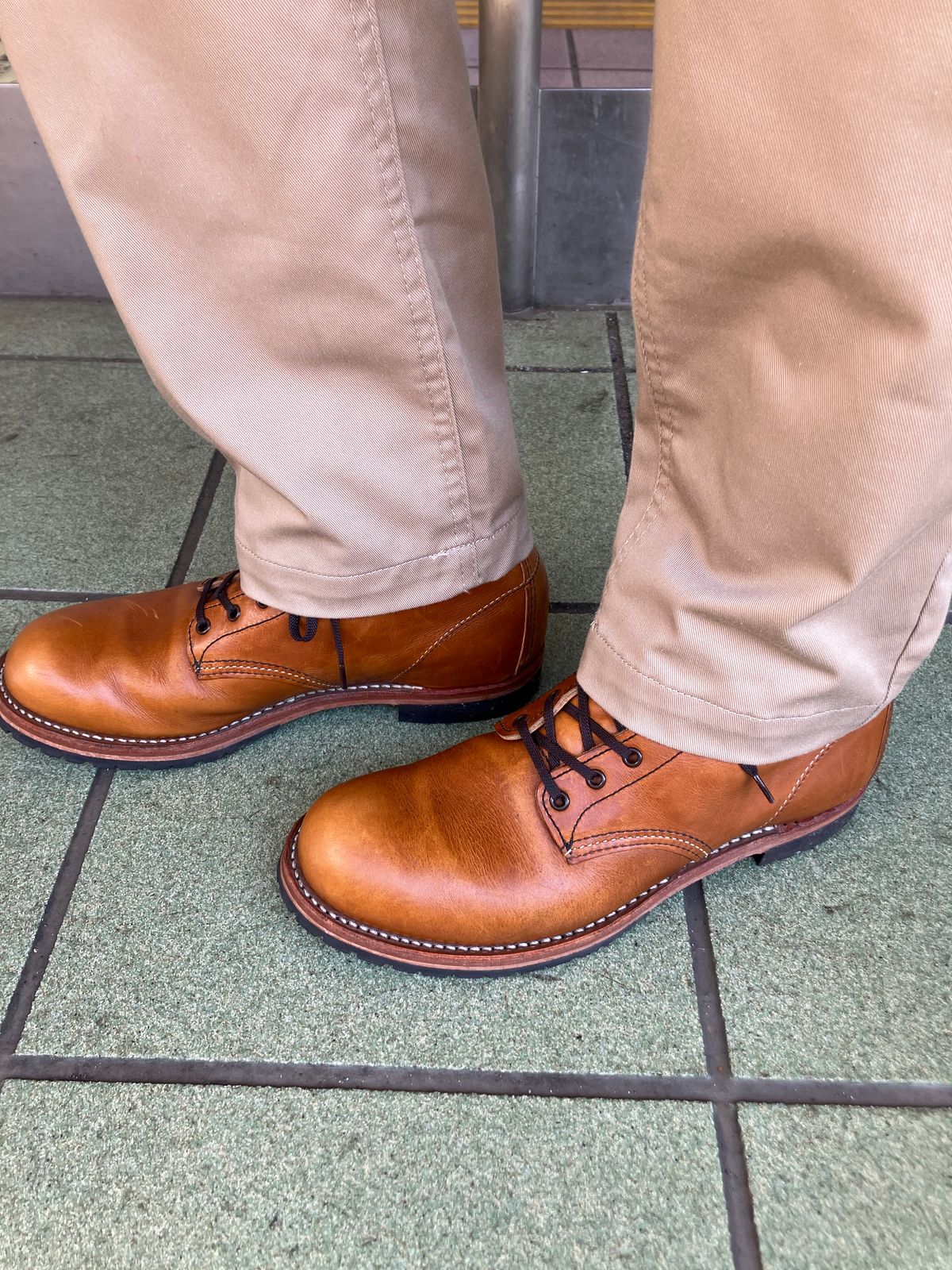 Photo by maru on April 30, 2025 of the Red Wing Beckman in S.B. Foot Chestnut Featherstone.