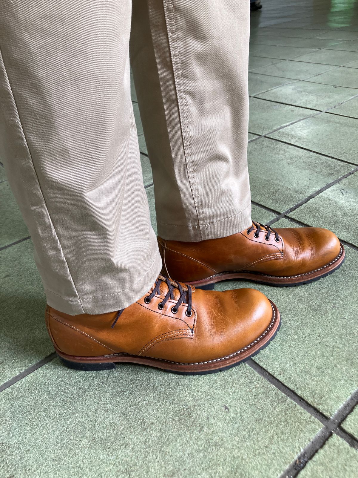 Photo by maru on May 26, 2025 of the Red Wing Beckman in S.B. Foot Chestnut Featherstone.