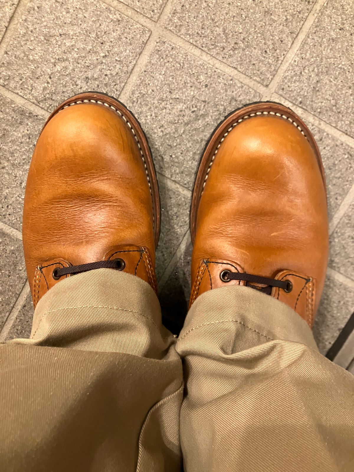 Photo by maru on July 30, 2025 of the Red Wing Beckman in S.B. Foot Chestnut Featherstone.