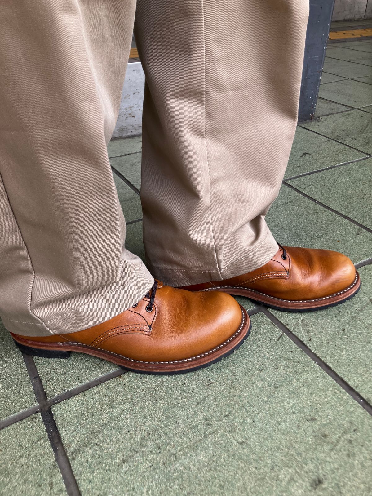 Photo by maru on August 6, 2025 of the Red Wing Beckman in S.B. Foot Chestnut Featherstone.