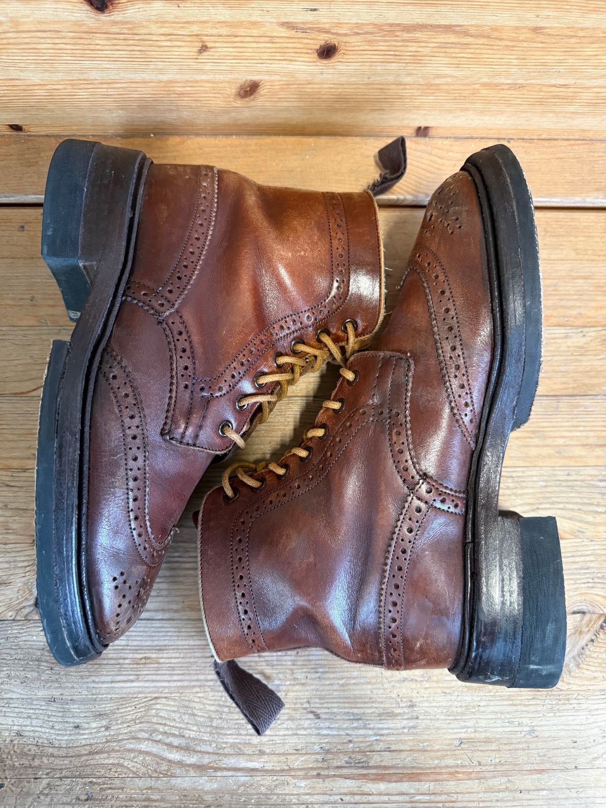 Photo by sethchenko on December 1, 2025 of the Tricker's Stepy Brogue Boot in Cafe Burnished Calf.