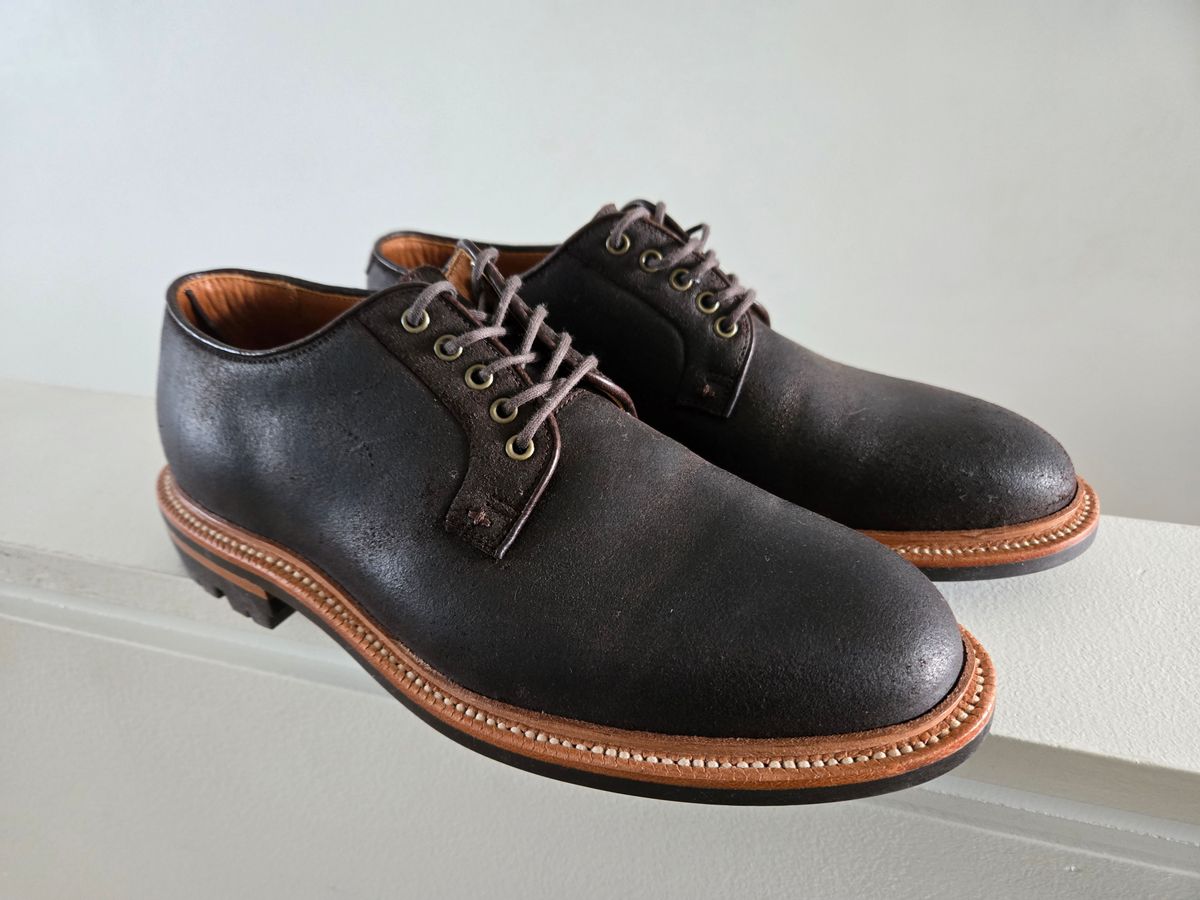 Photo by thevillagegreen on February 16, 2026 of the Grant Stone Plain Toe Blucher in C.F. Stead Earth Waxy Commander Suede.