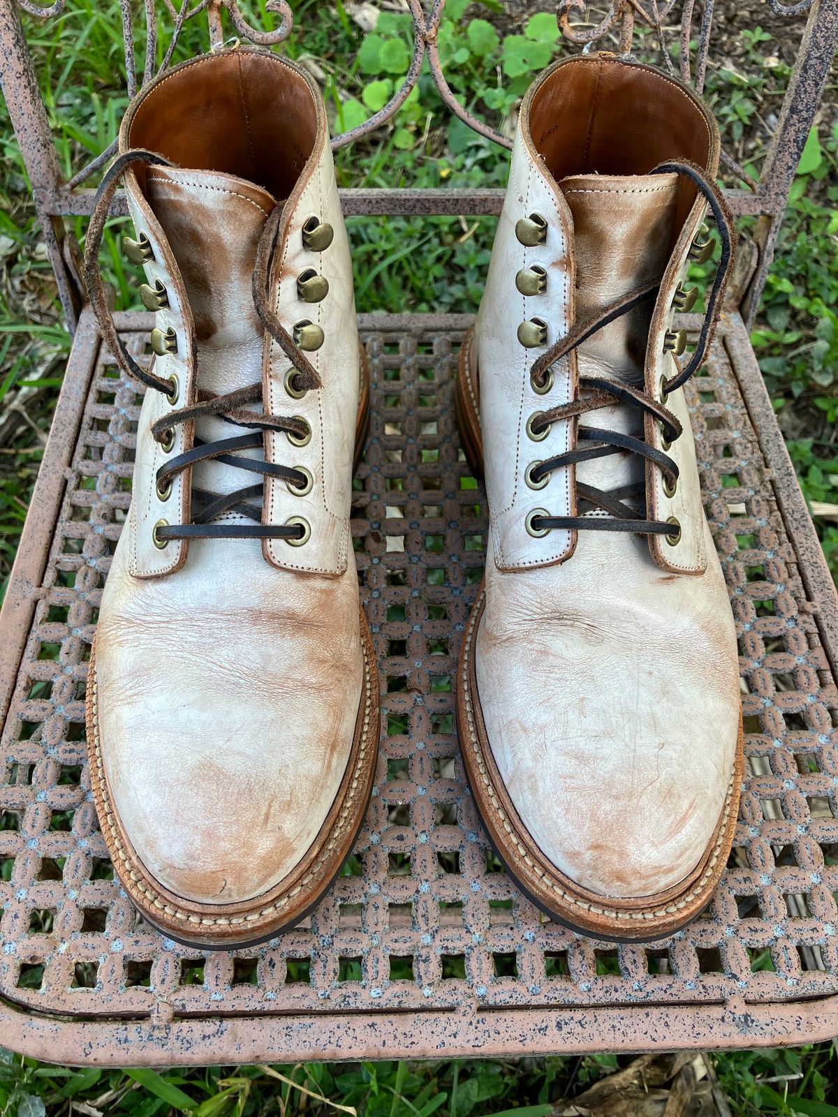 Photo by idestroyboots on February 12, 2025 of the Grant Stone Diesel Boot in Conceria Walpier Ghost Buttero.