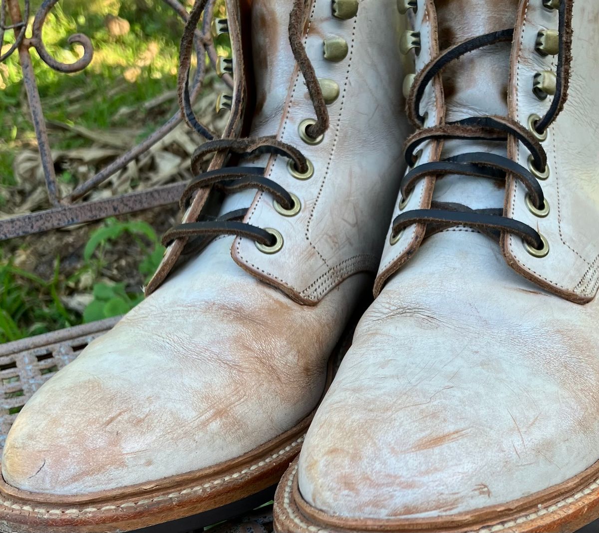 Photo by idestroyboots on February 12, 2025 of the Grant Stone Diesel Boot in Conceria Walpier Ghost Buttero.