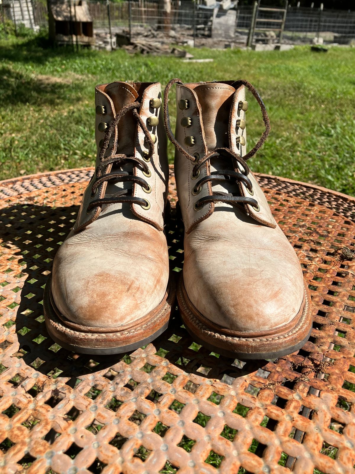 Photo by idestroyboots on March 12, 2025 of the Grant Stone Diesel Boot in Conceria Walpier Ghost Buttero.