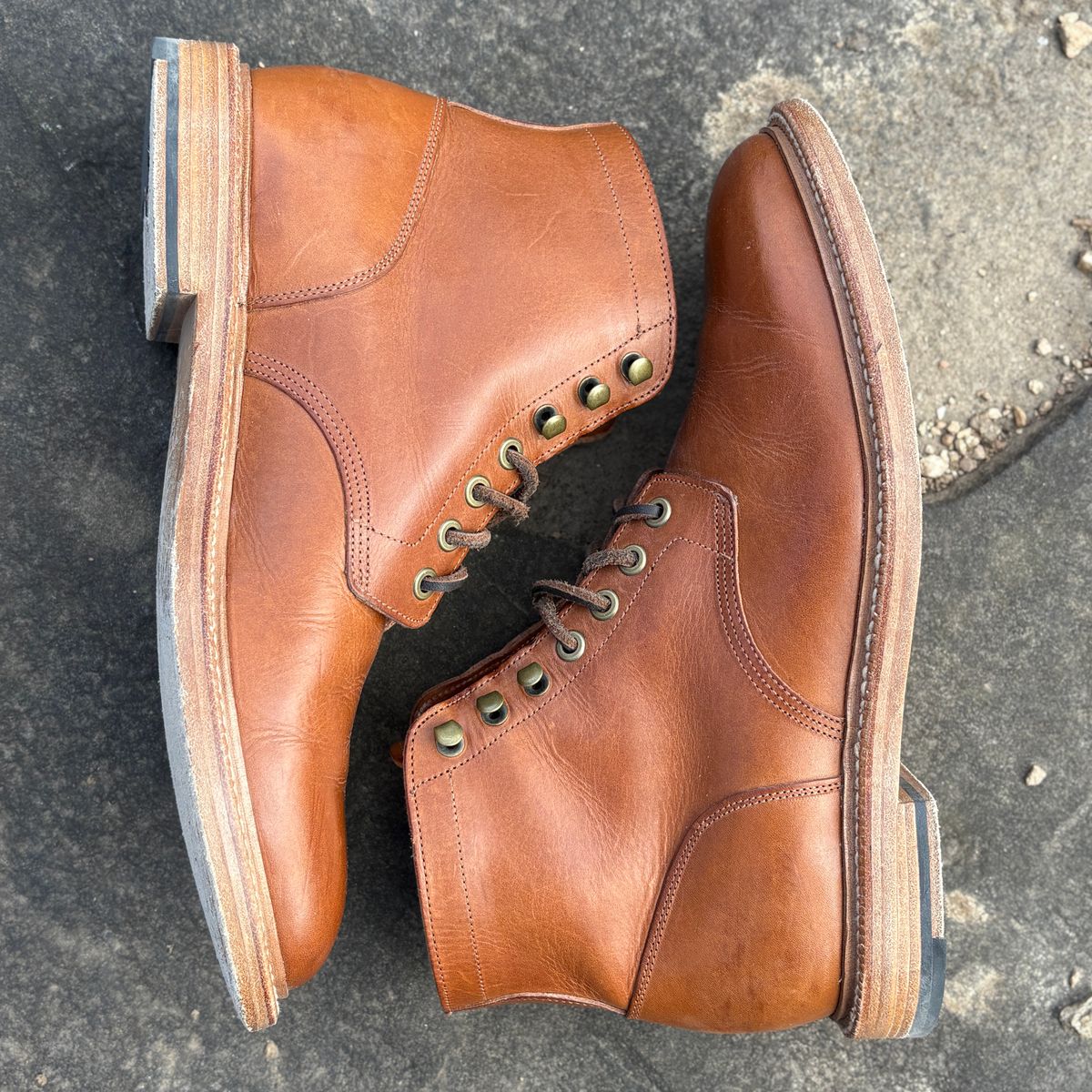 Photo by glassesRo on January 4, 2026 of the Grant Stone Diesel Boot in Badalassi Carlo Saddle Tan Minerva.