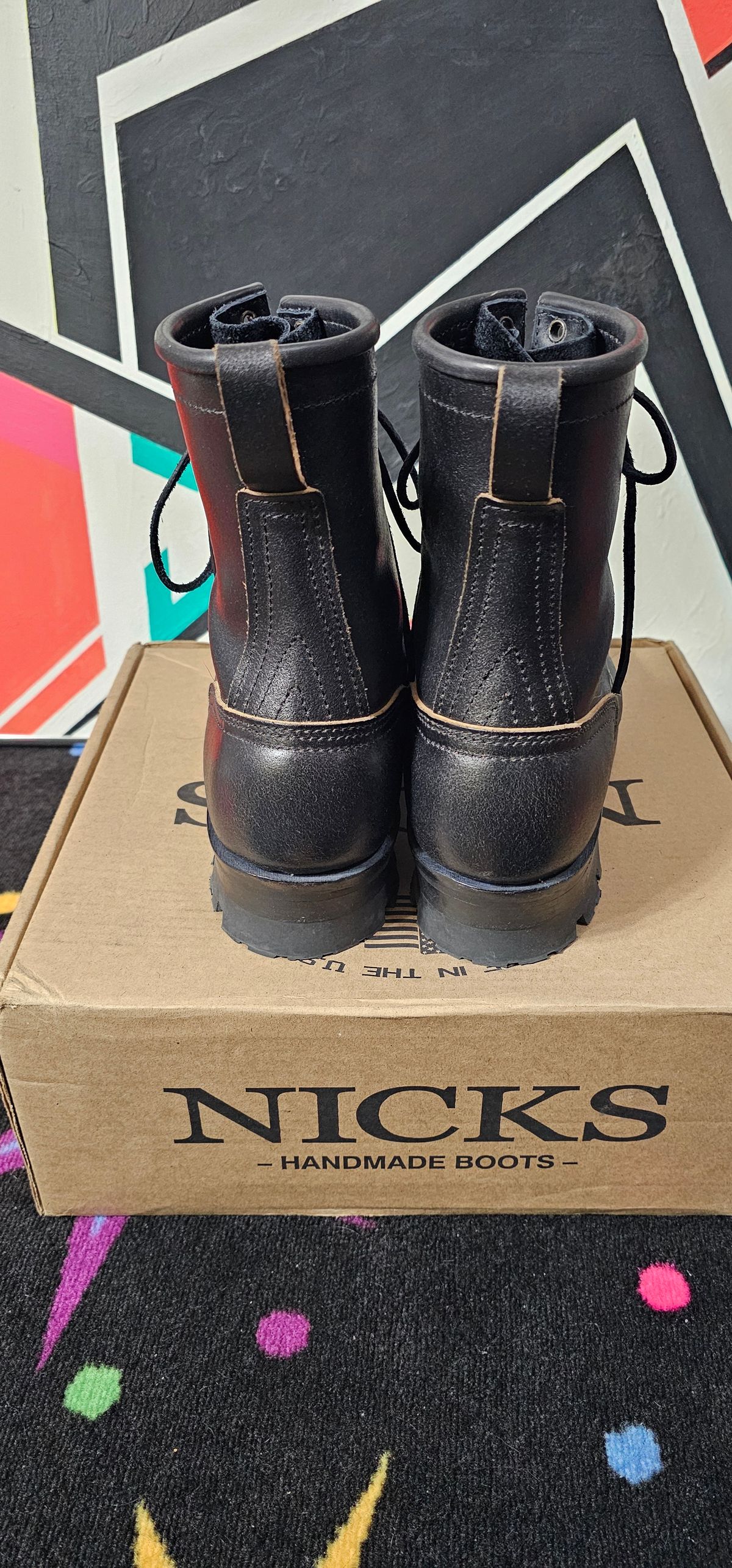 Photo by superkirbz13 on December 5, 2024 of the Nicks MTO in Horween Black Waxed Flesh.
